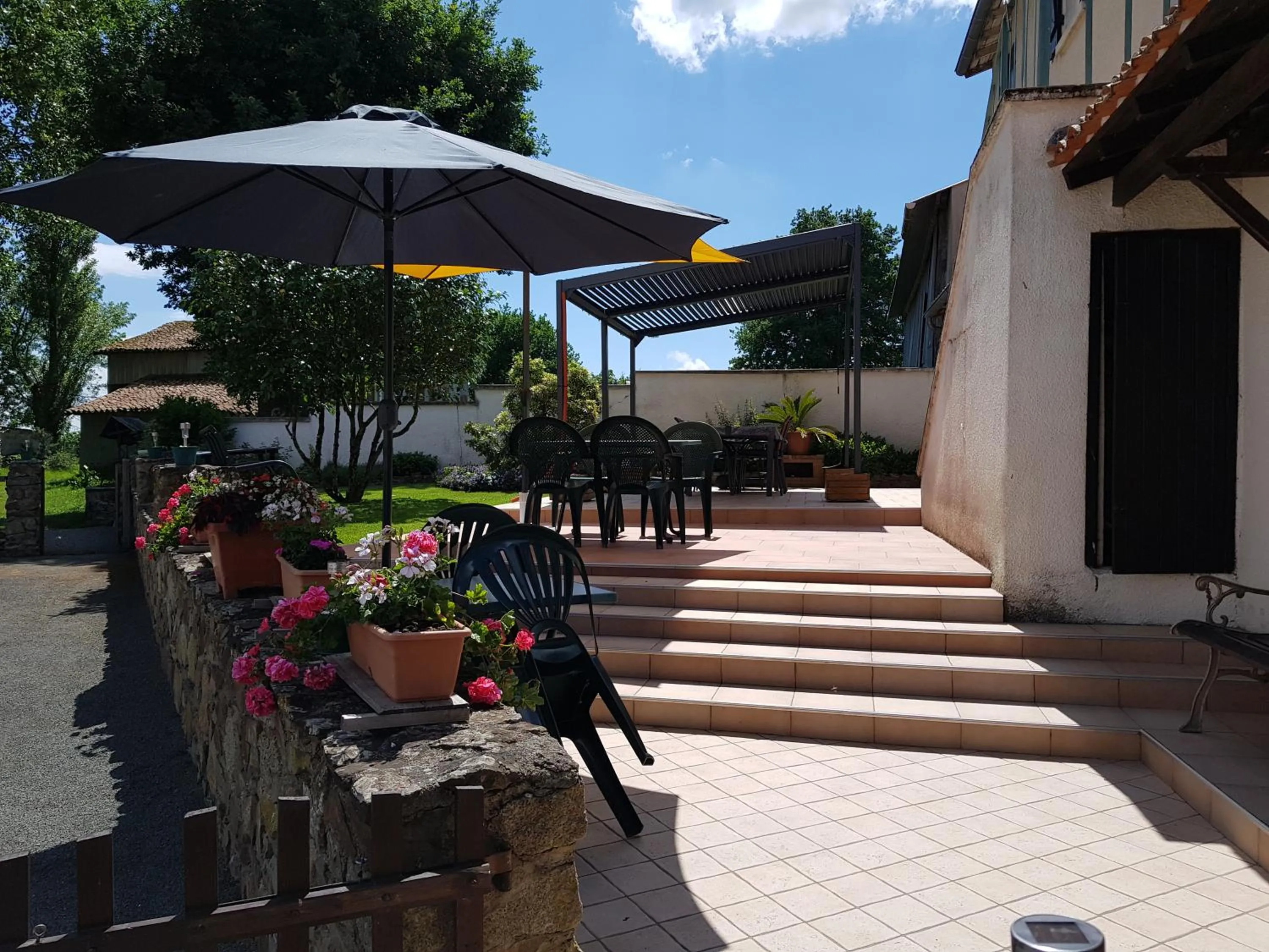 Balcony/Terrace in Chambre d'Hôtes le Gachignard
