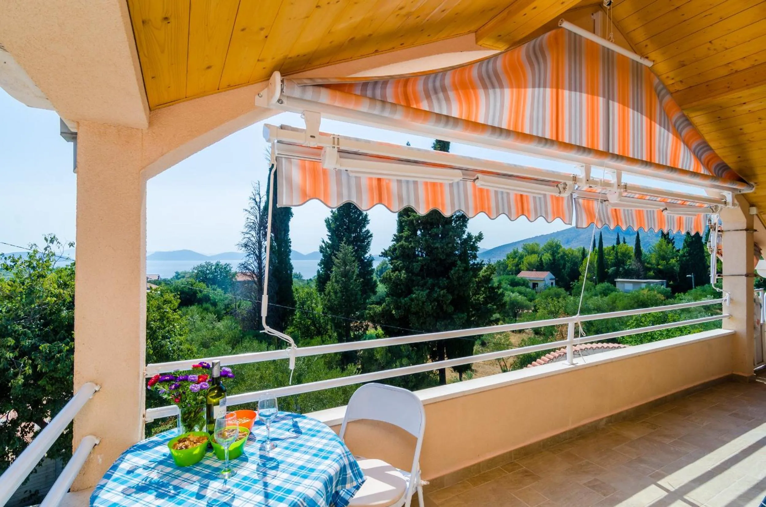 Apartments Donita