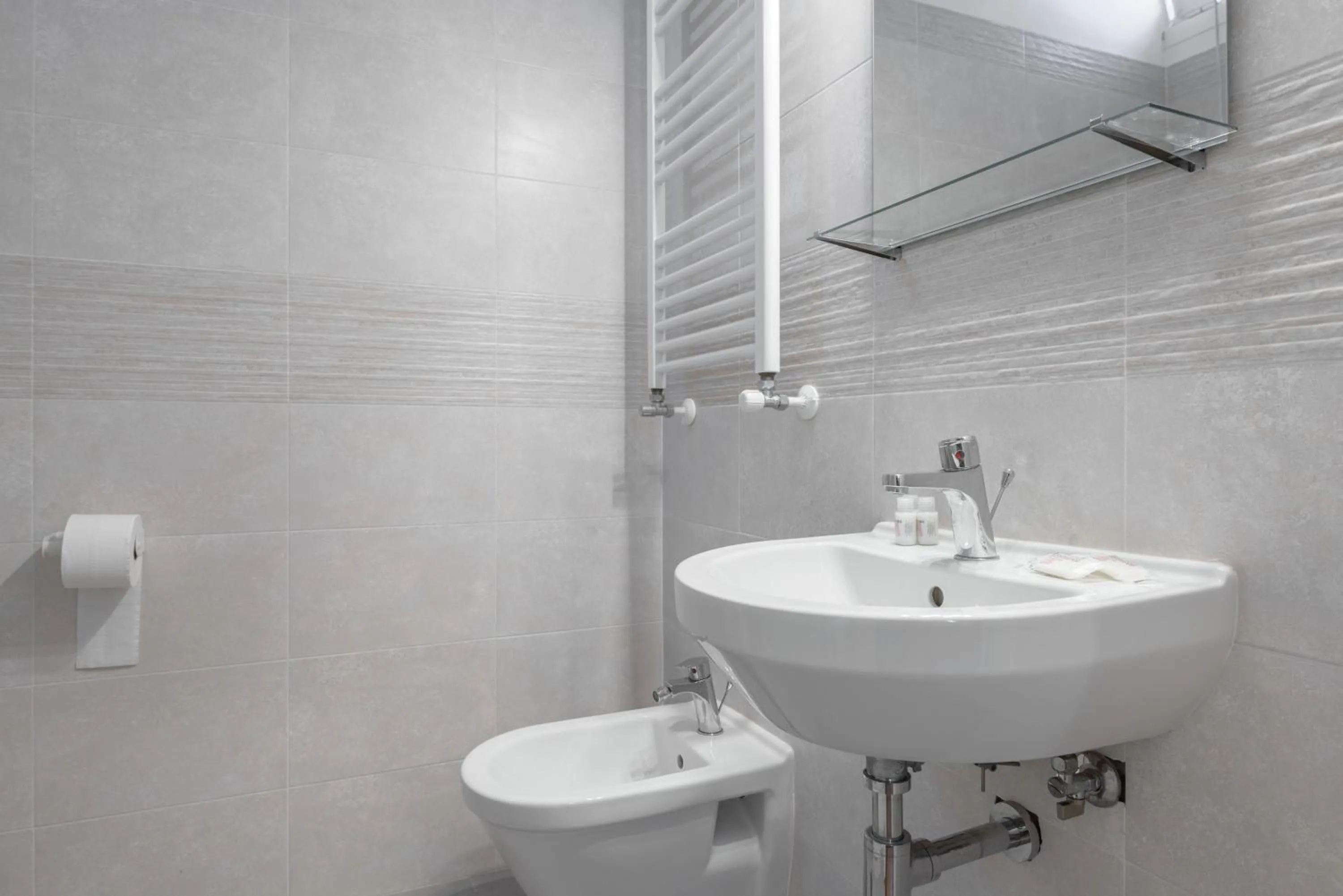 Shower in Cornelia Penthouse