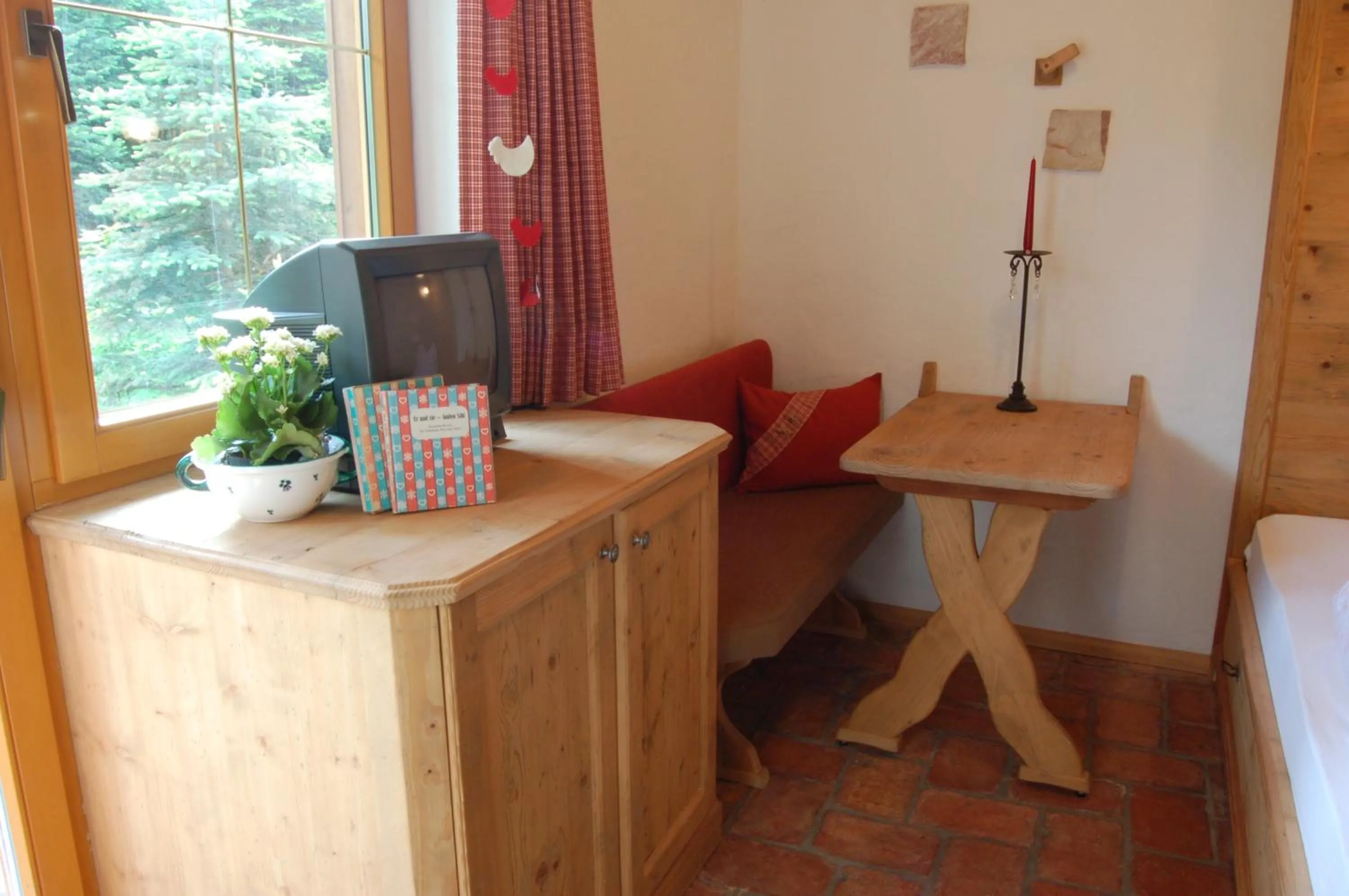 Bedroom in Hotel Schweizerhof