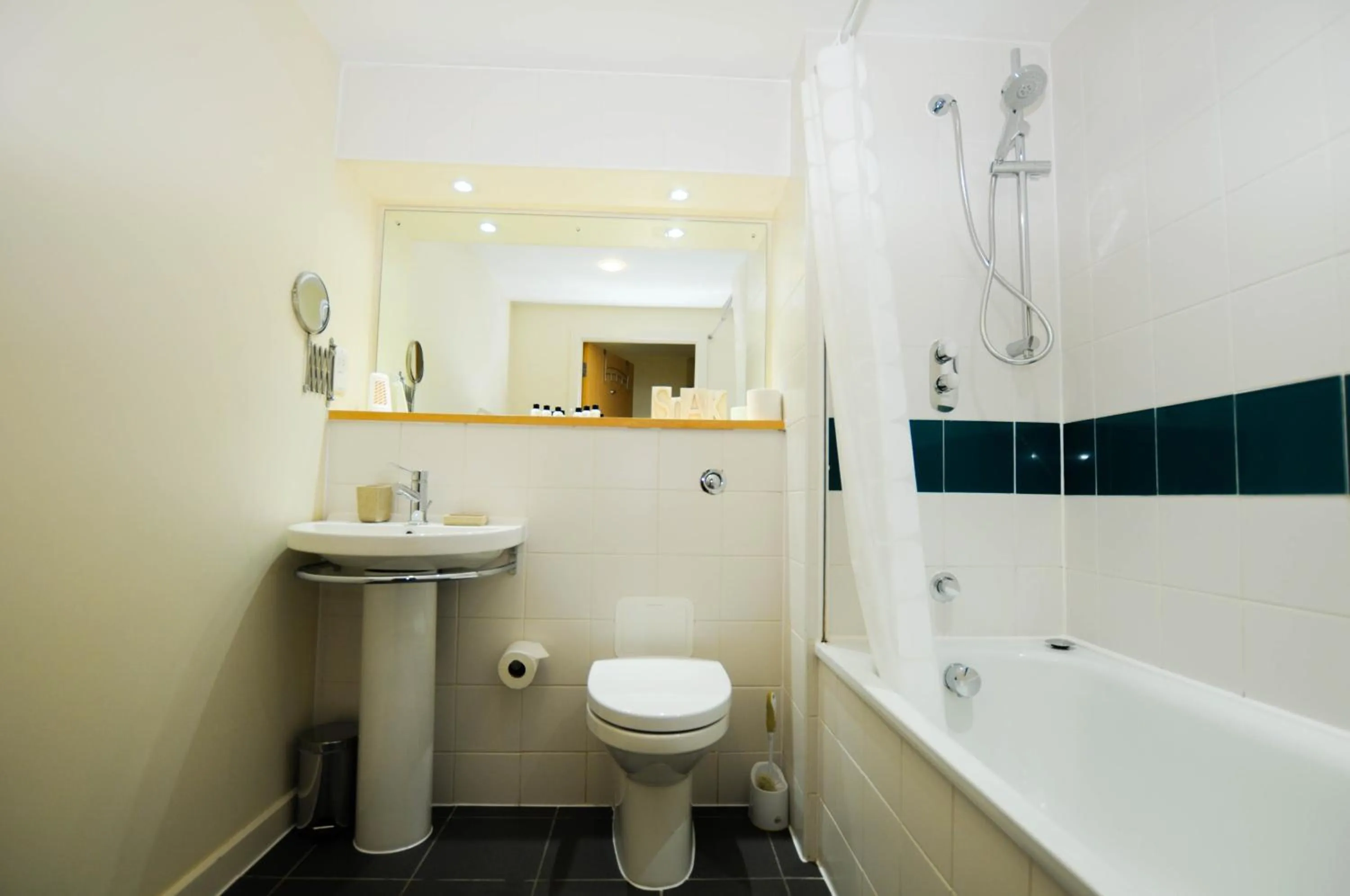Bathroom in Hamilton Court Apartments from Your Stay Bristol