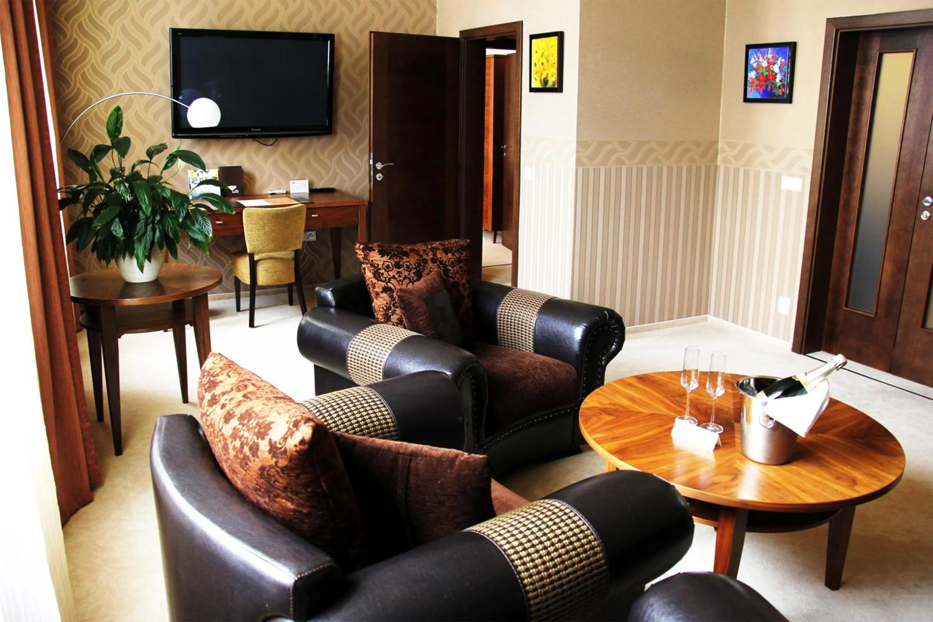 Living room in Hotel Baltaci Atrium