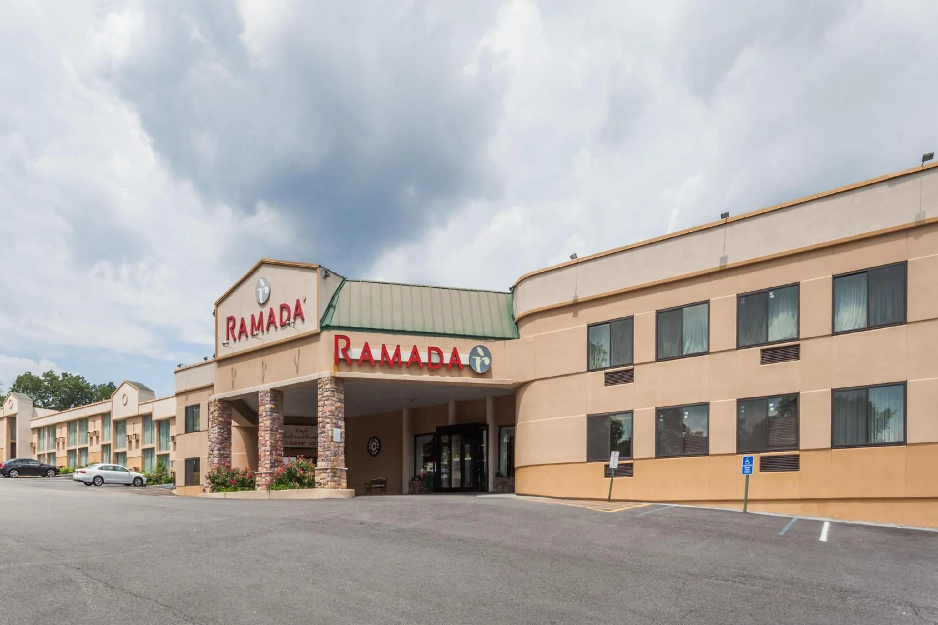 Property building in Ramada by Wyndham Newburgh/West Point