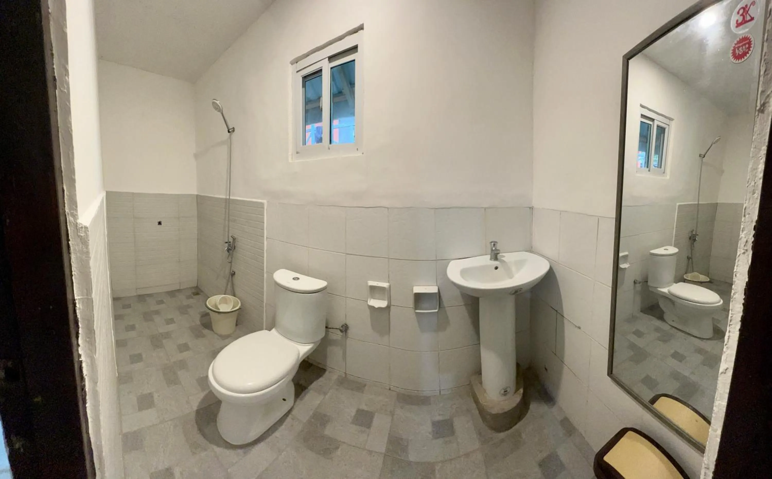 Shower in Hill Myna Beach Cottages