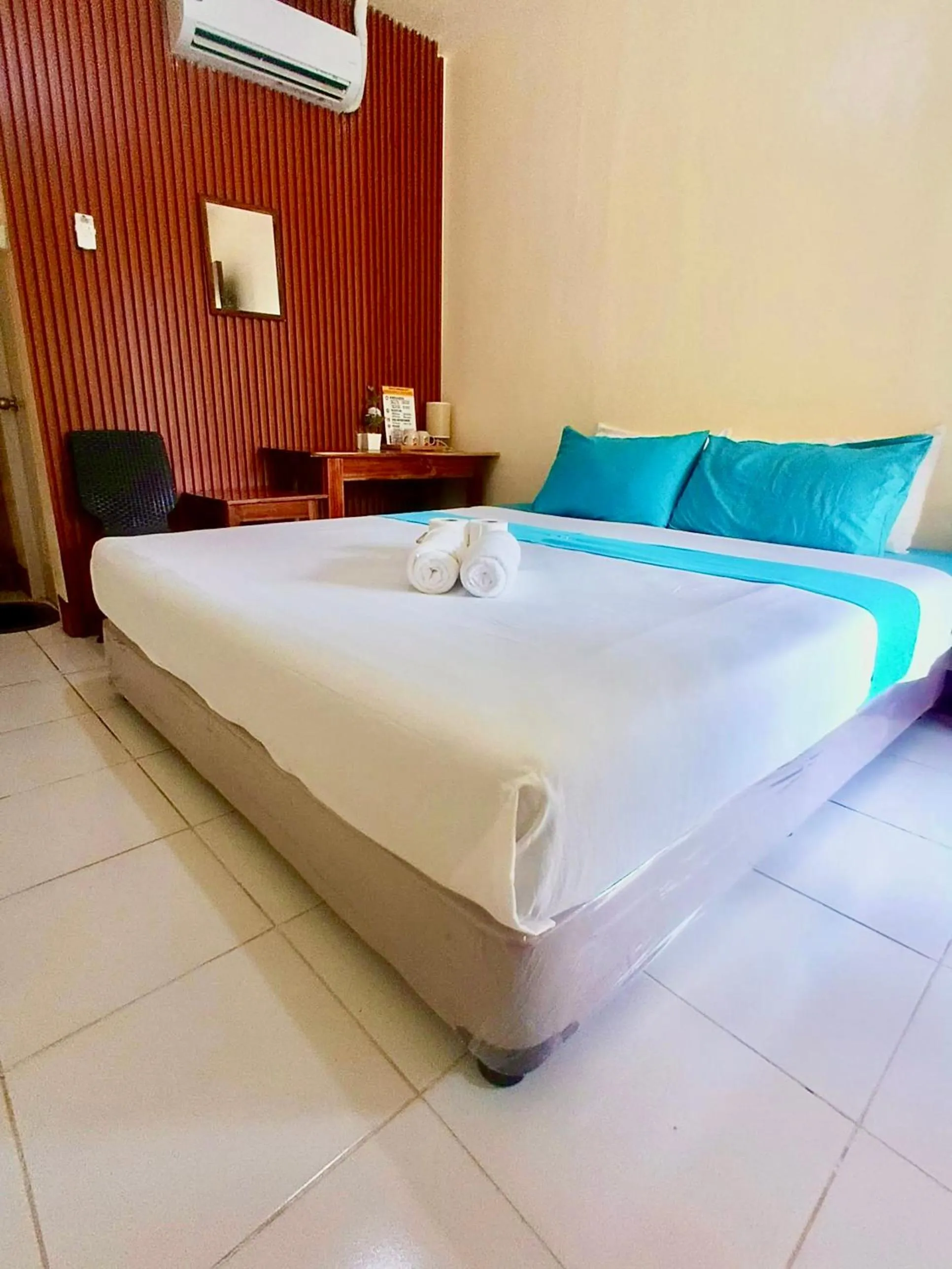 Bed in Hill Myna Beach Cottages