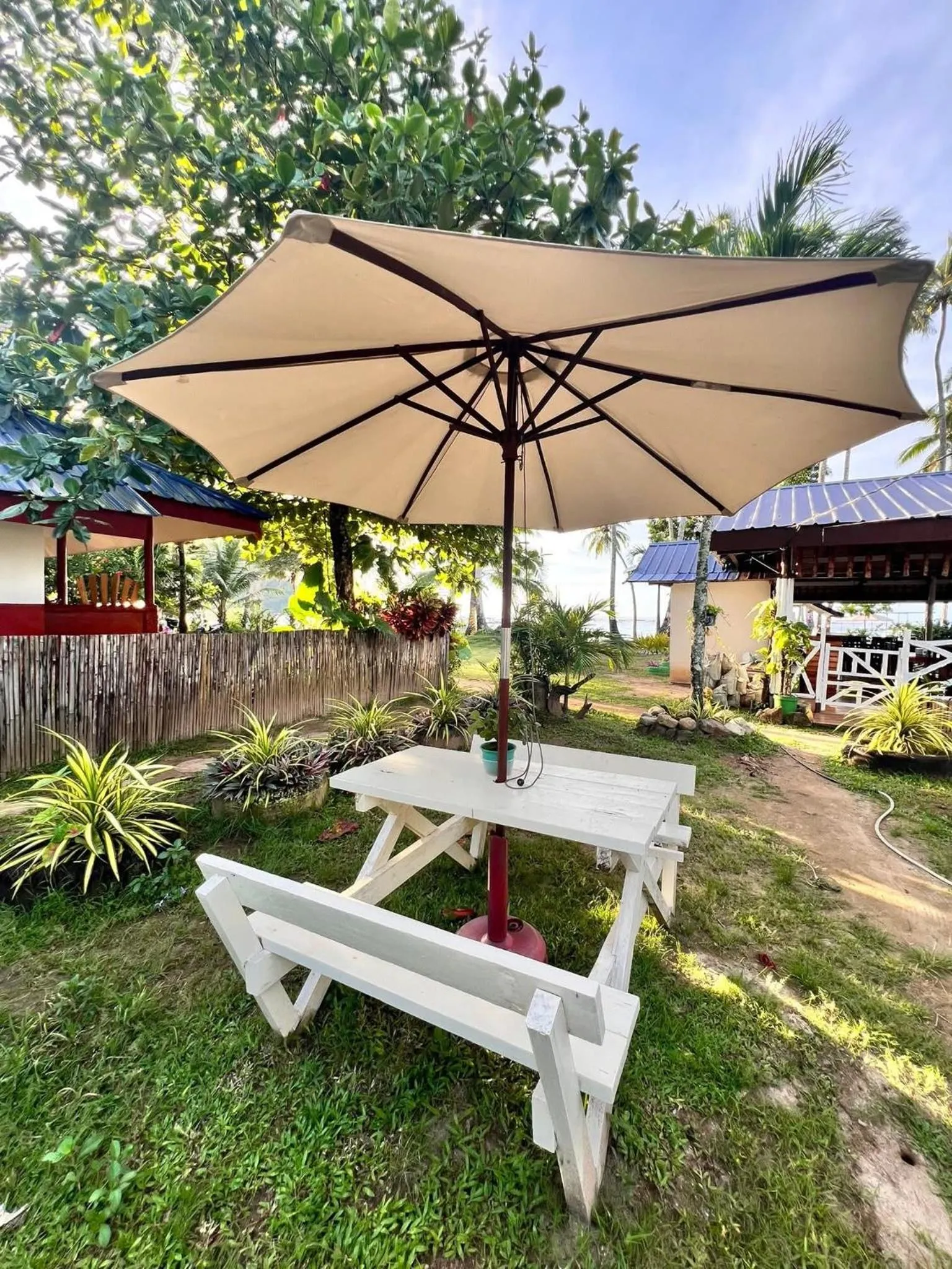Hill Myna Beach Cottages
