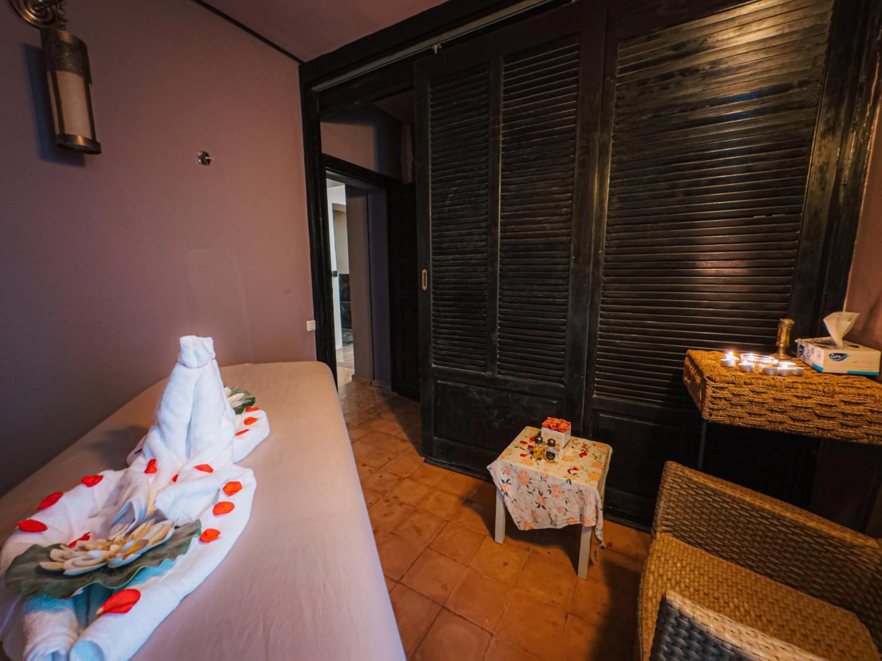 Massage in Kasbah Agounsane Hotel & Spa