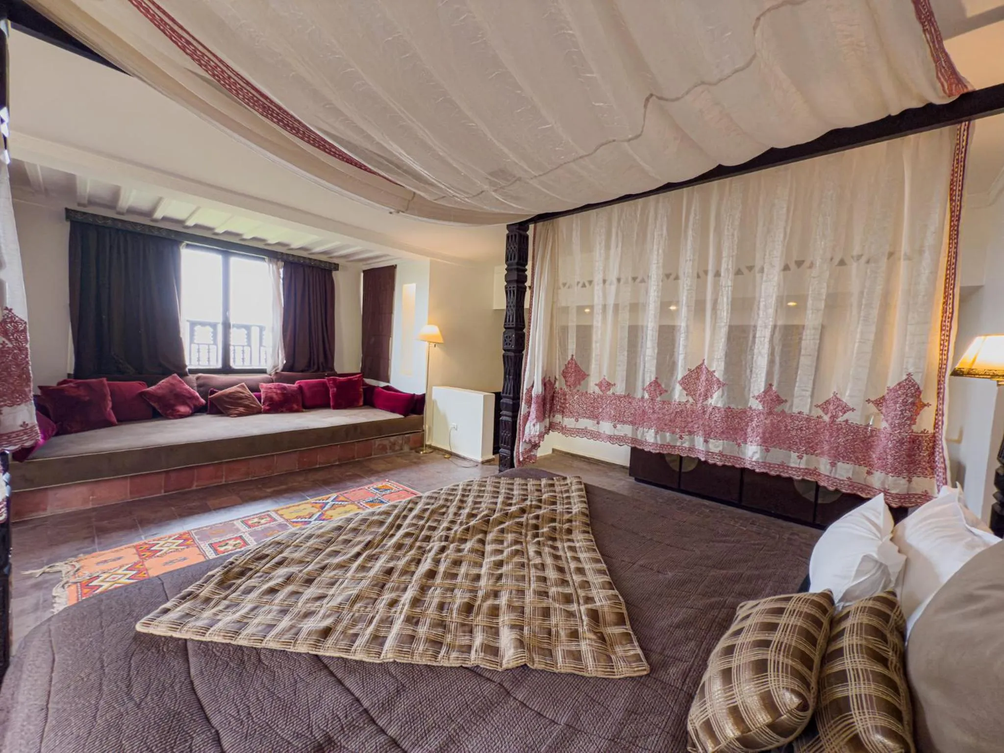 Bed in Kasbah Agounsane Hotel & Spa
