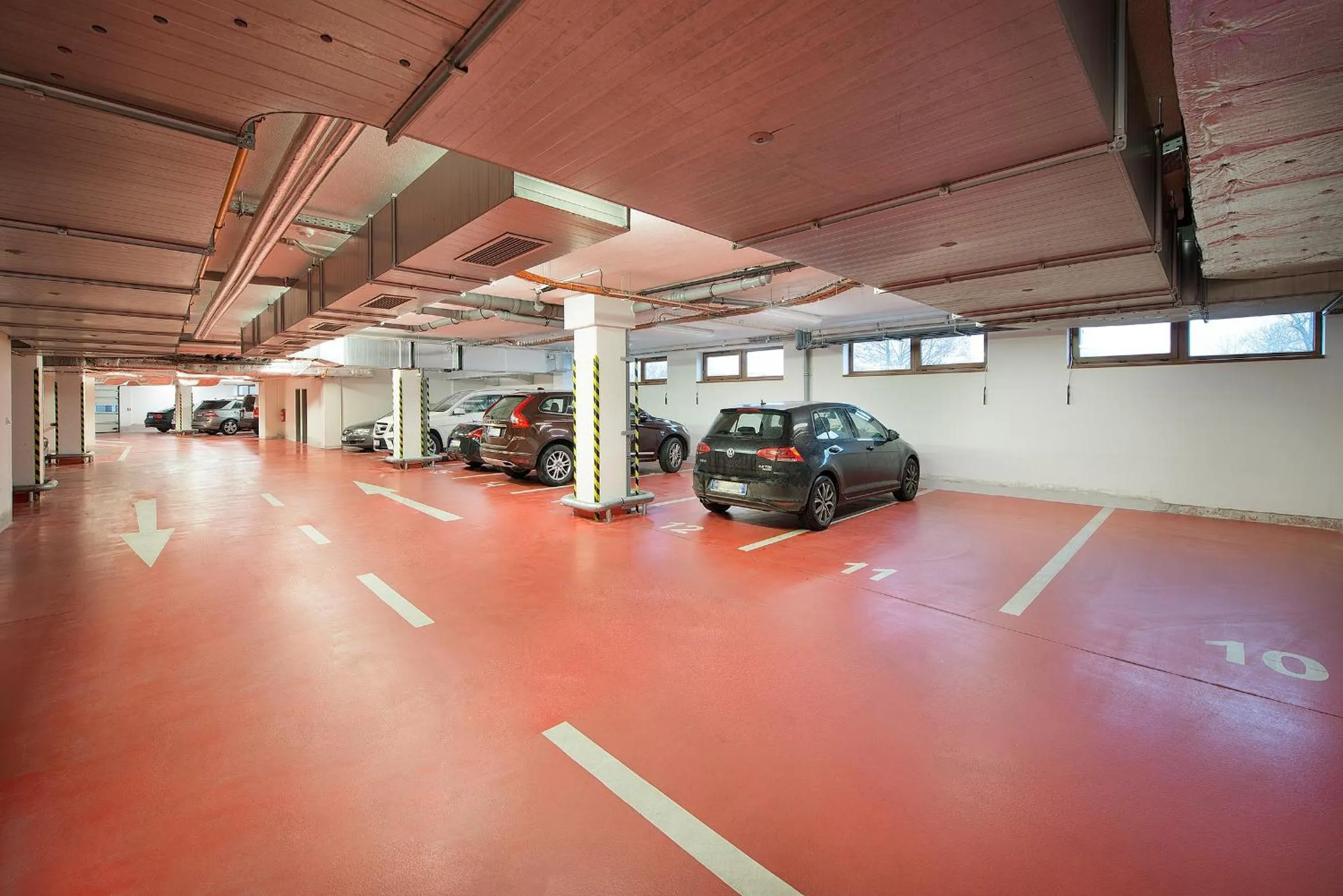 Parking in Wellness Hotel Diamant