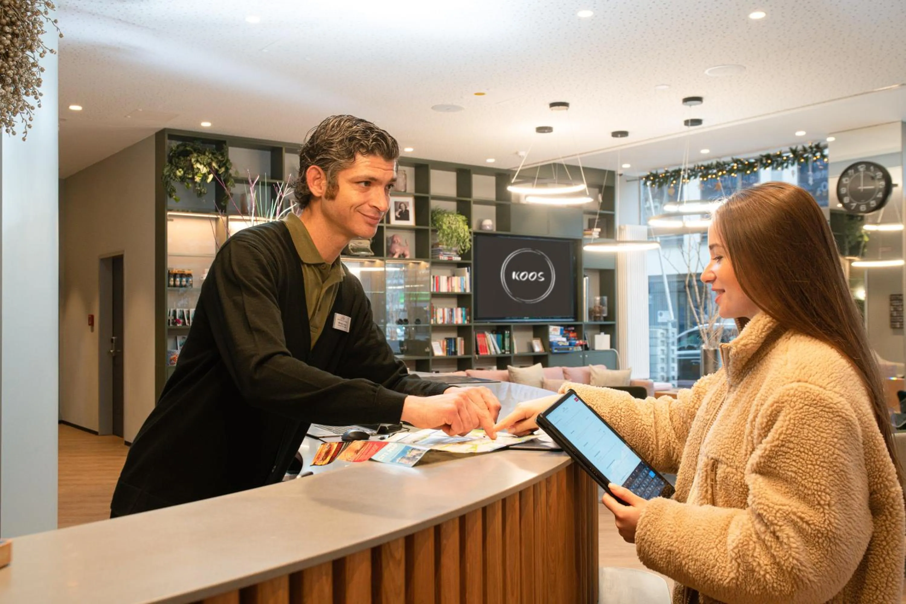 Lobby or reception in KOOS Hotel&Apartments - City Aparthotel