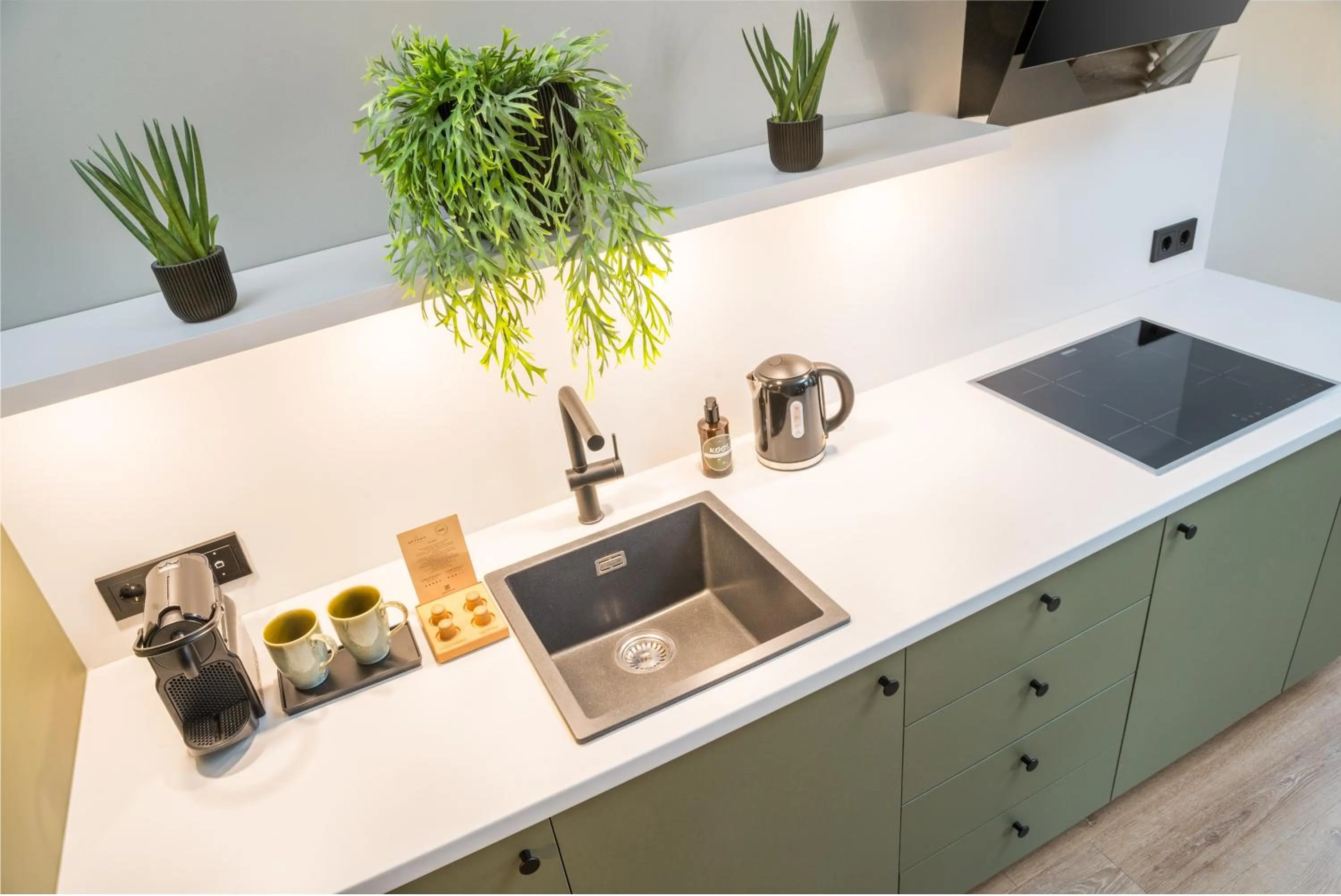 Coffee/tea facilities in KOOS Hotel&Apartments - City Aparthotel