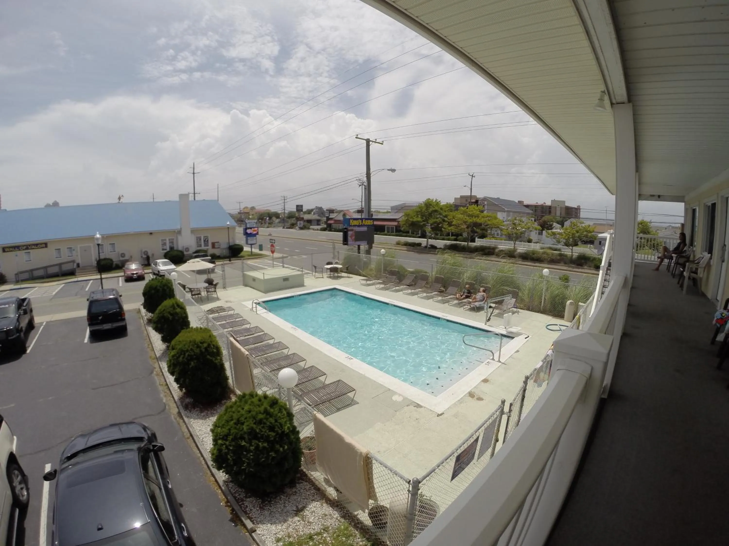 Pool view in Kings Arms Motel