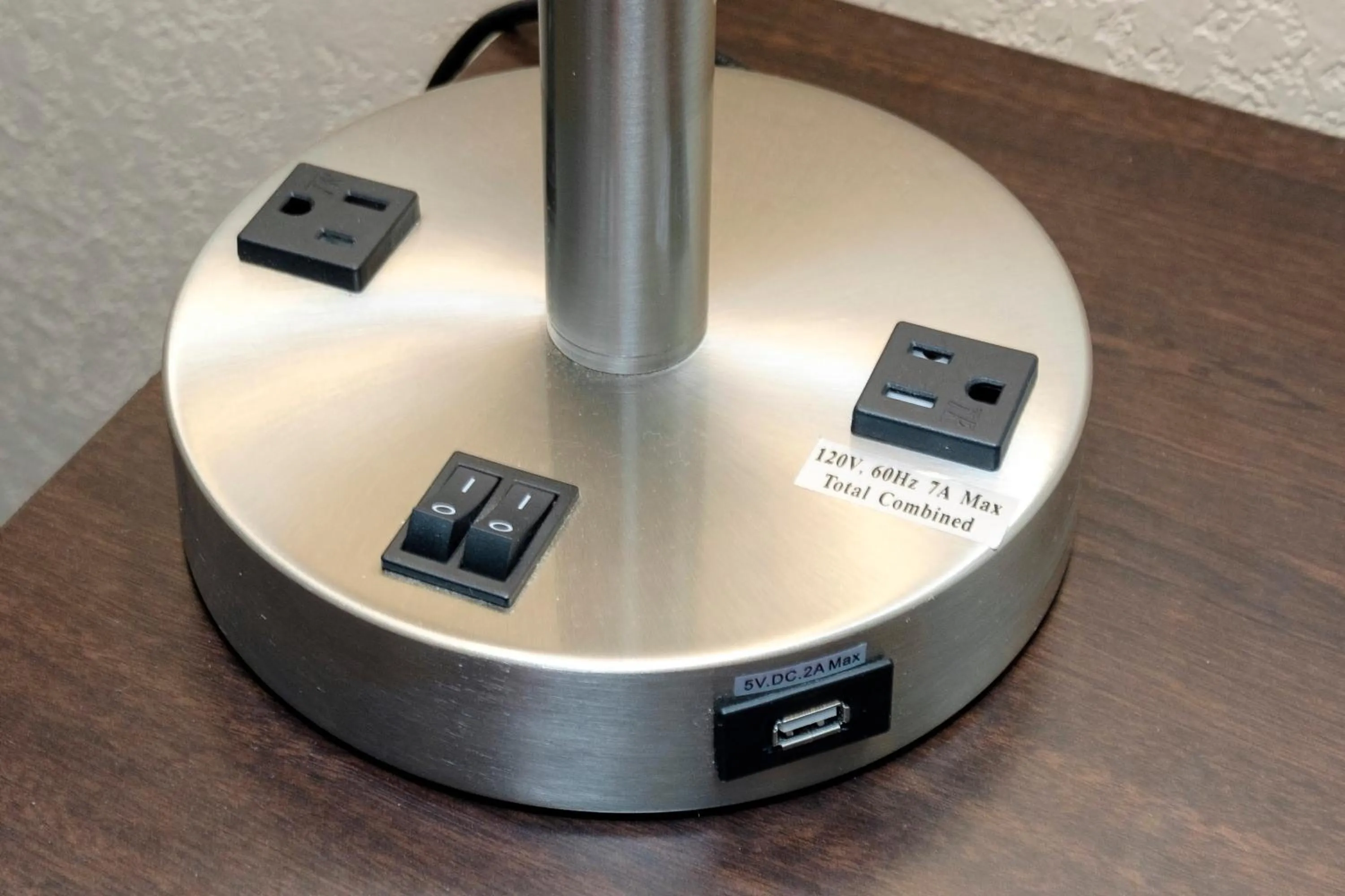 Photo of the whole room in Holtoninnandsuites