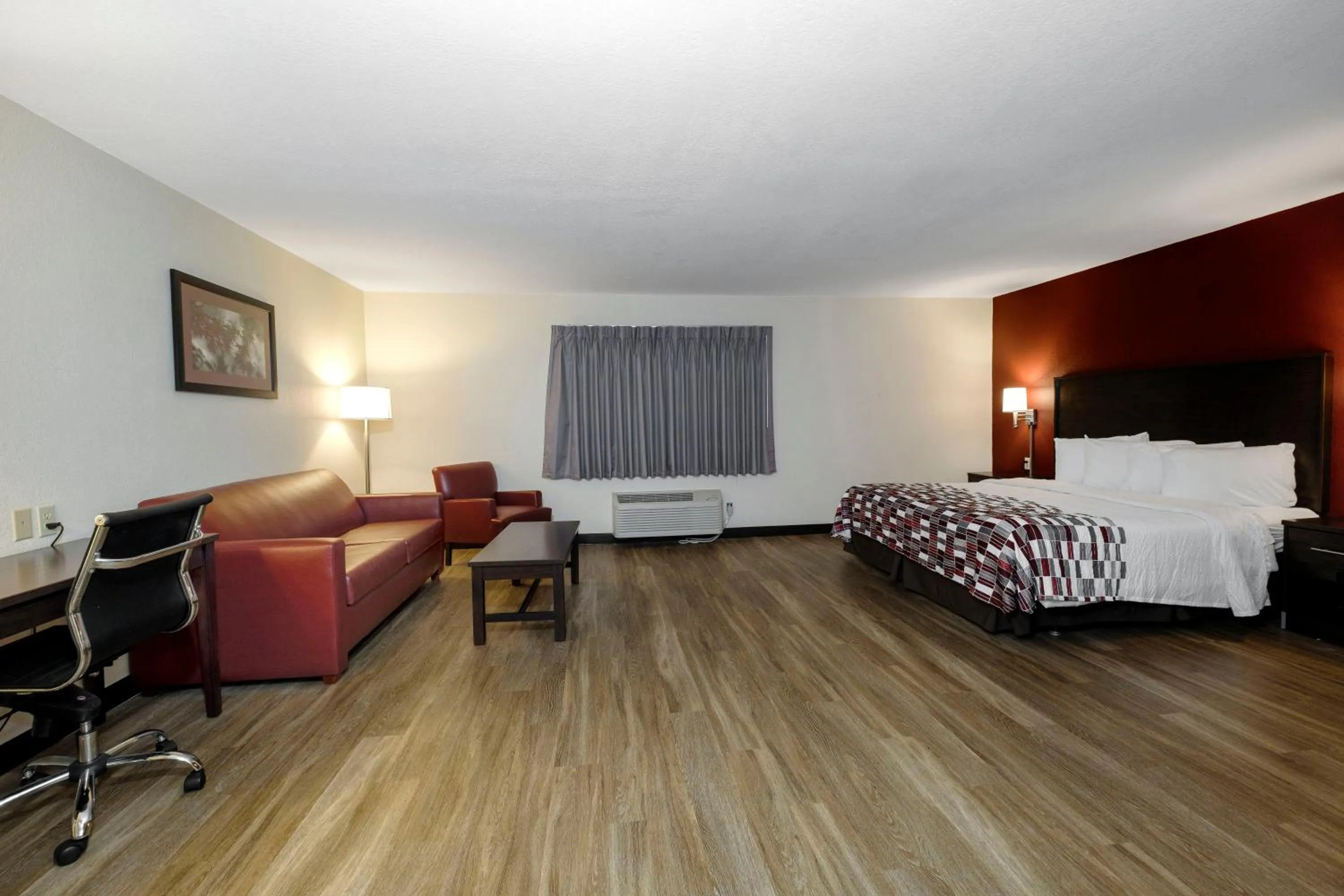 Bedroom, Bed in Holtoninnandsuites