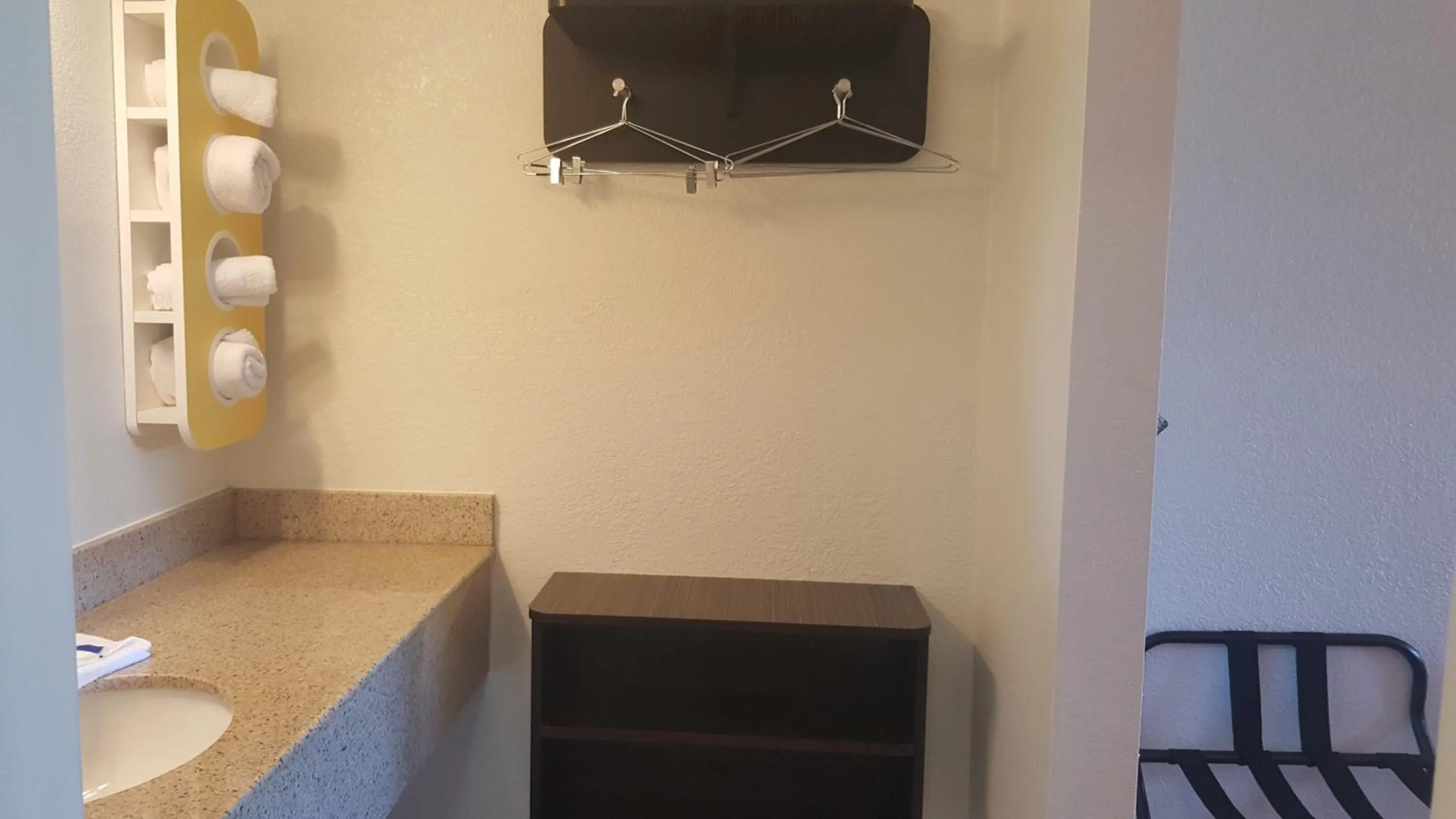 Bathroom in Motel 6-Columbus, OH - OSU