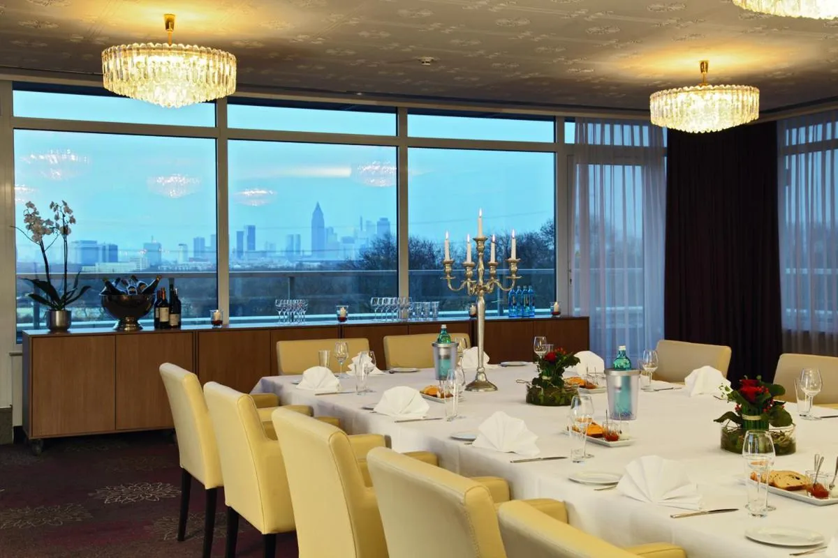 SOALTEE Hotel by Trip Inn Frankfurt Messe Tagungshotel