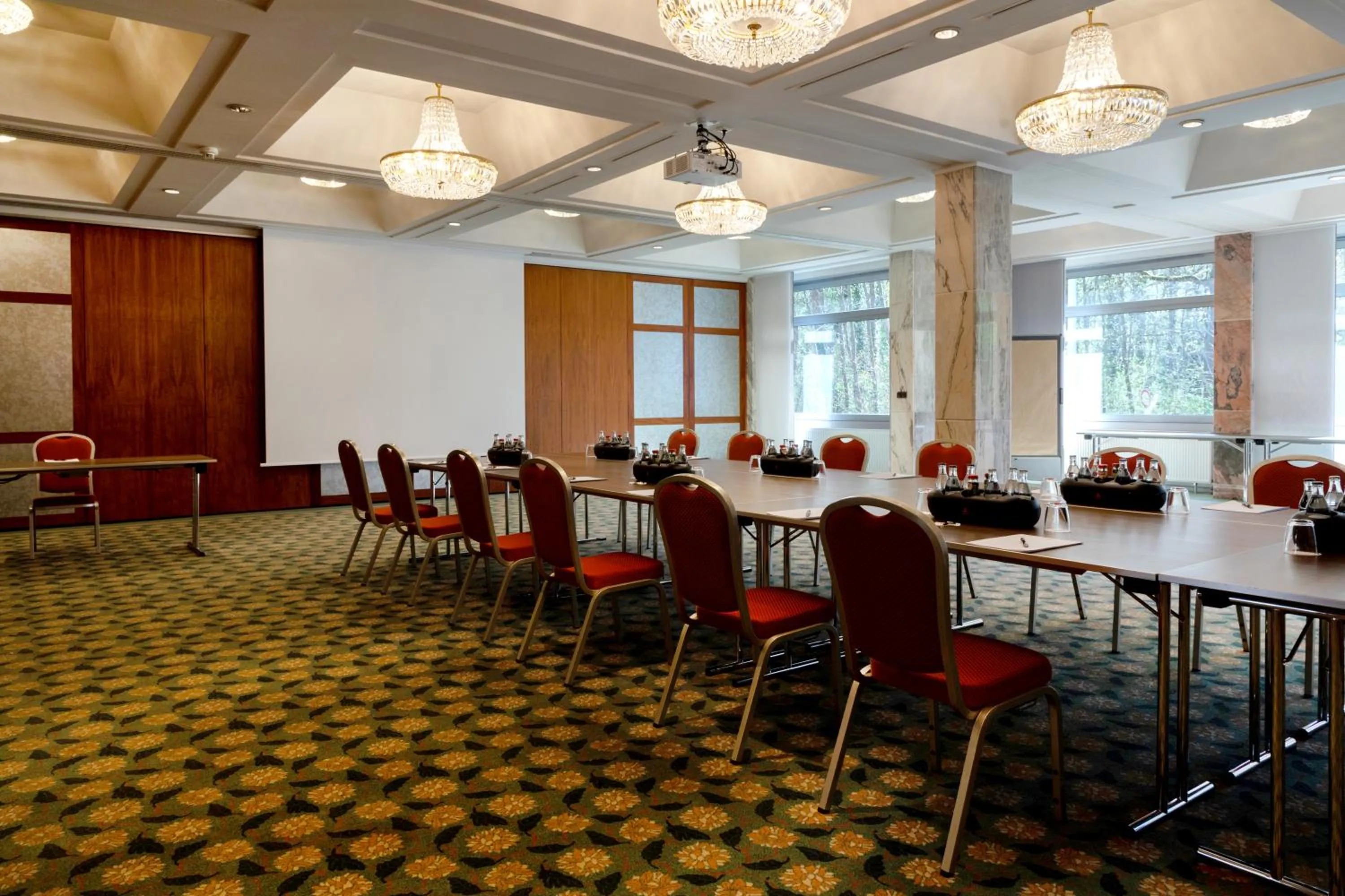 Meeting/conference room in SOALTEE Hotel by Trip Inn Frankfurt Messe Tagungshotel