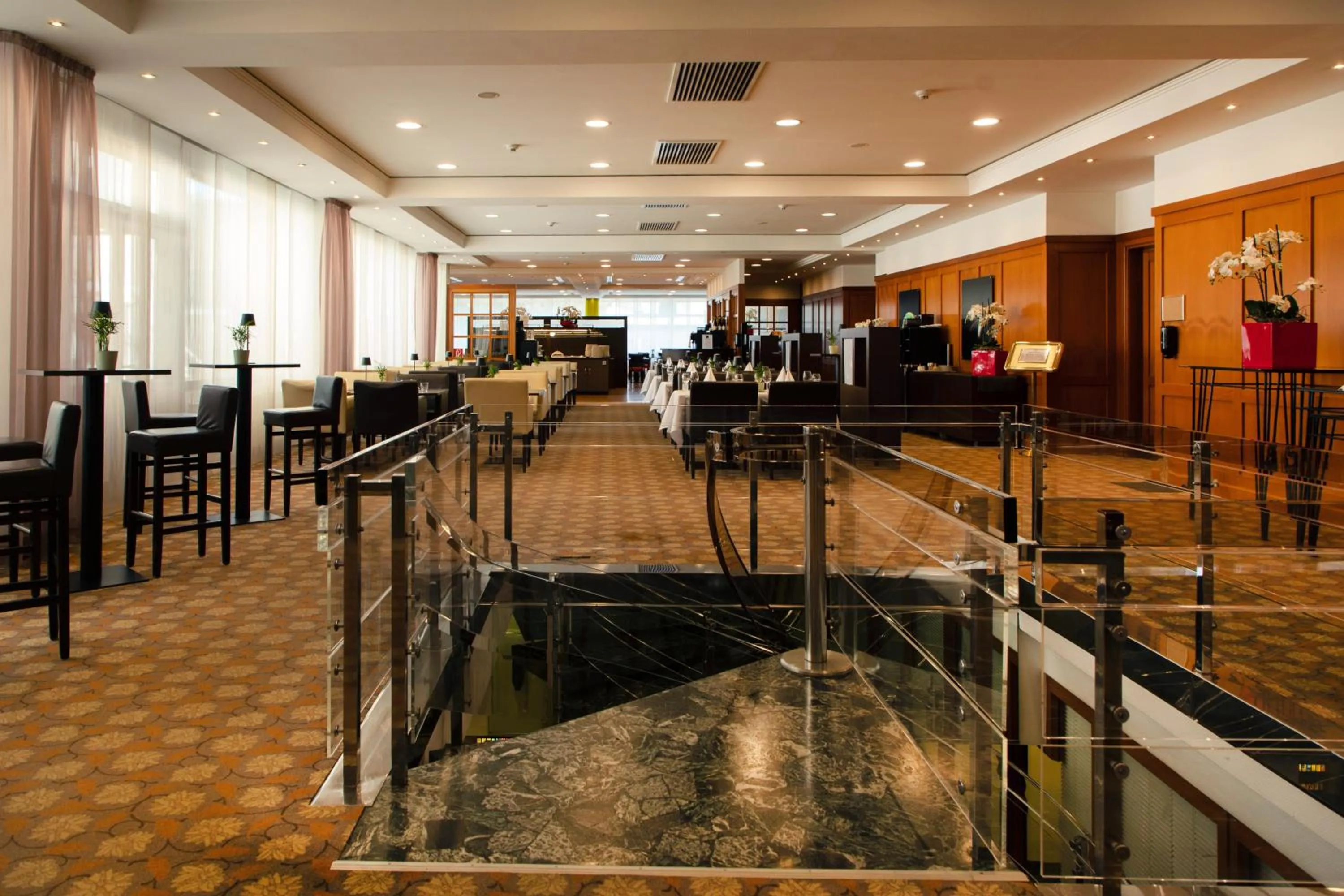 Restaurant/places to eat in SOALTEE Hotel by Trip Inn Frankfurt Messe Tagungshotel