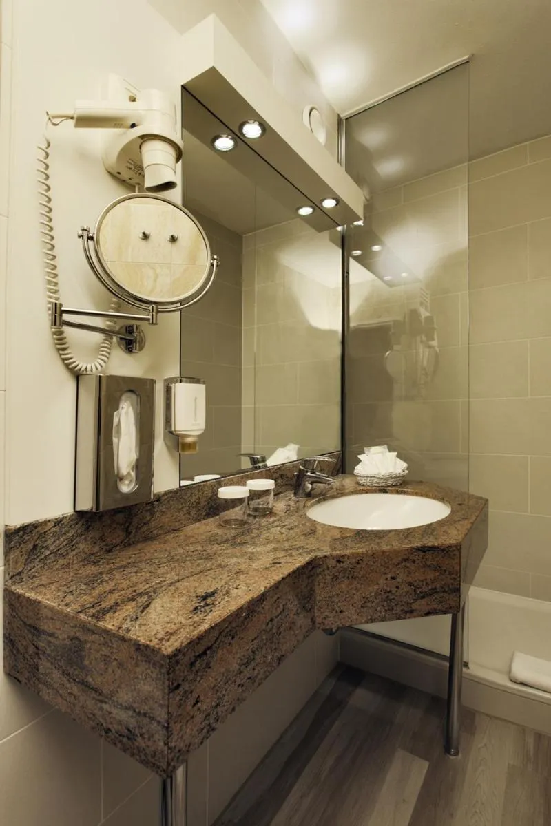 SOALTEE Hotel by Trip Inn Frankfurt Messe Tagungshotel