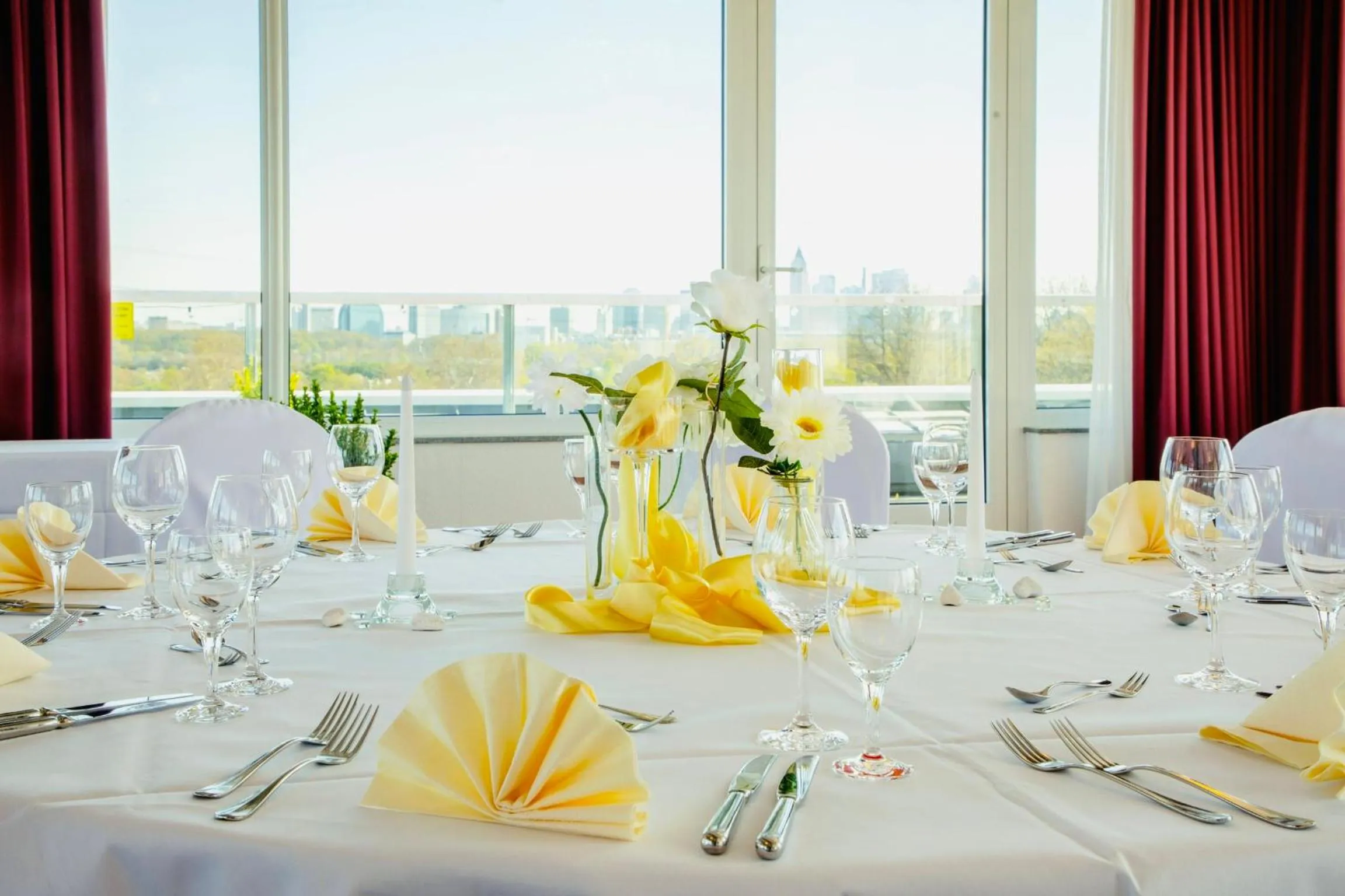 SOALTEE Hotel by Trip Inn Frankfurt Messe Tagungshotel