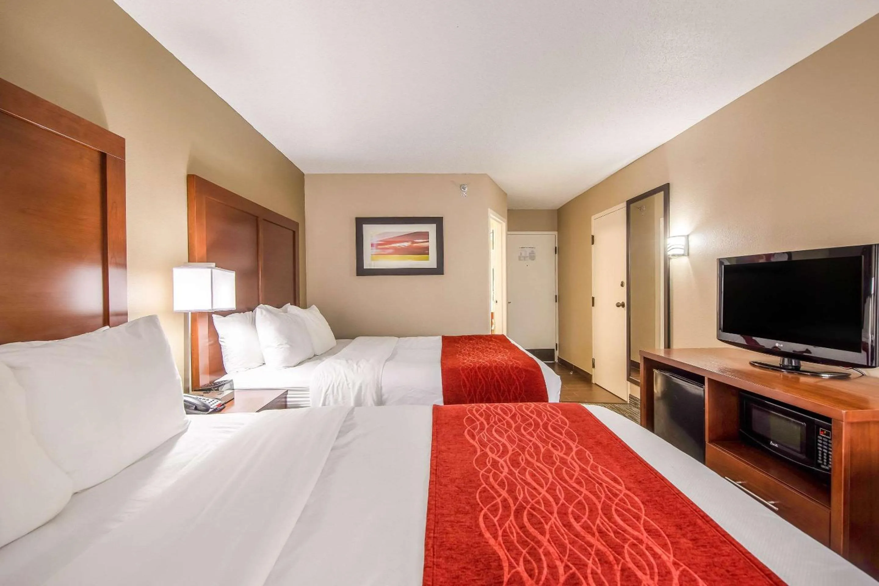 Photo of the whole room, Bed in Comfort Inn Greenville - Haywood Mall