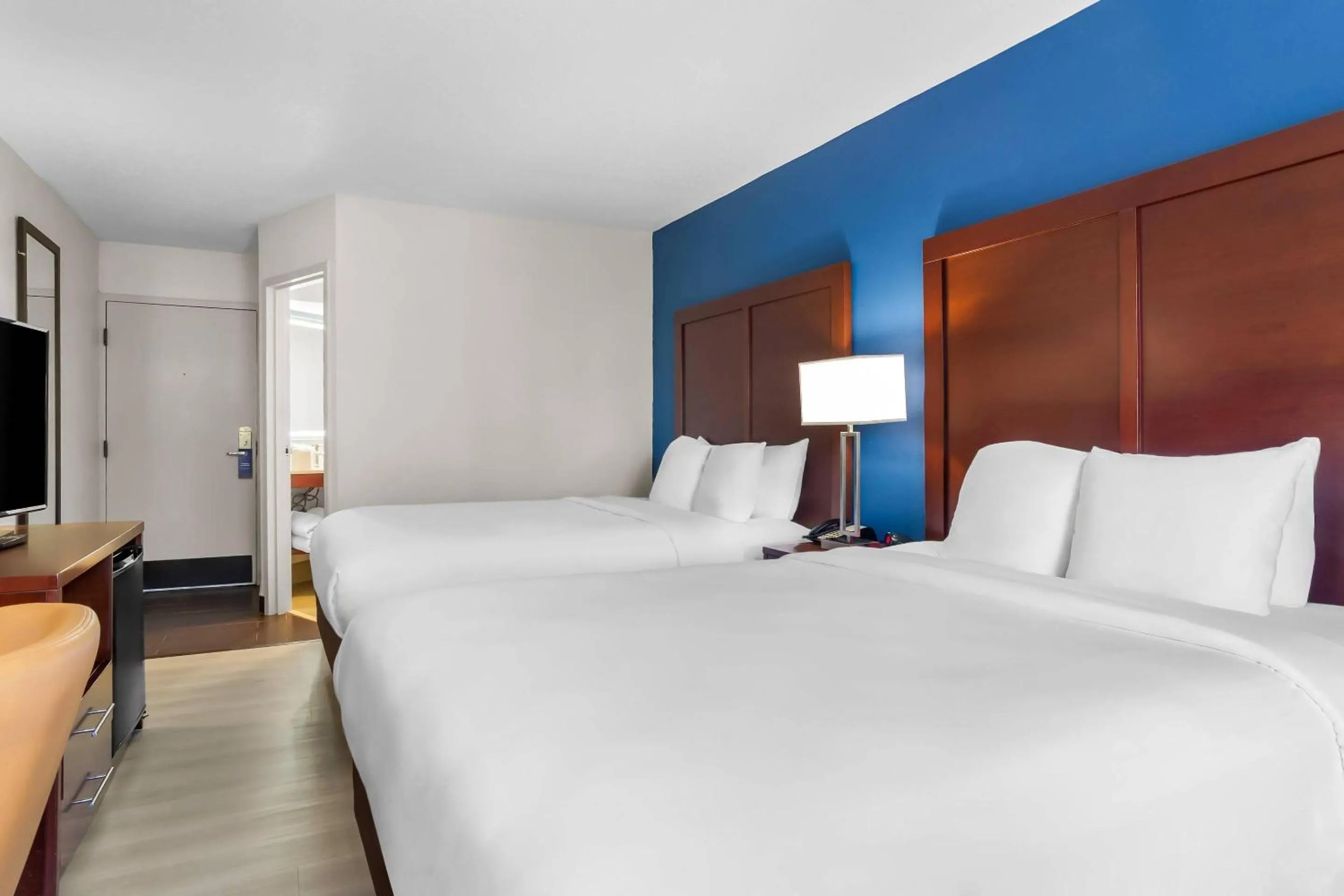 Bedroom, Bed in Comfort Inn Greenville - Haywood Mall