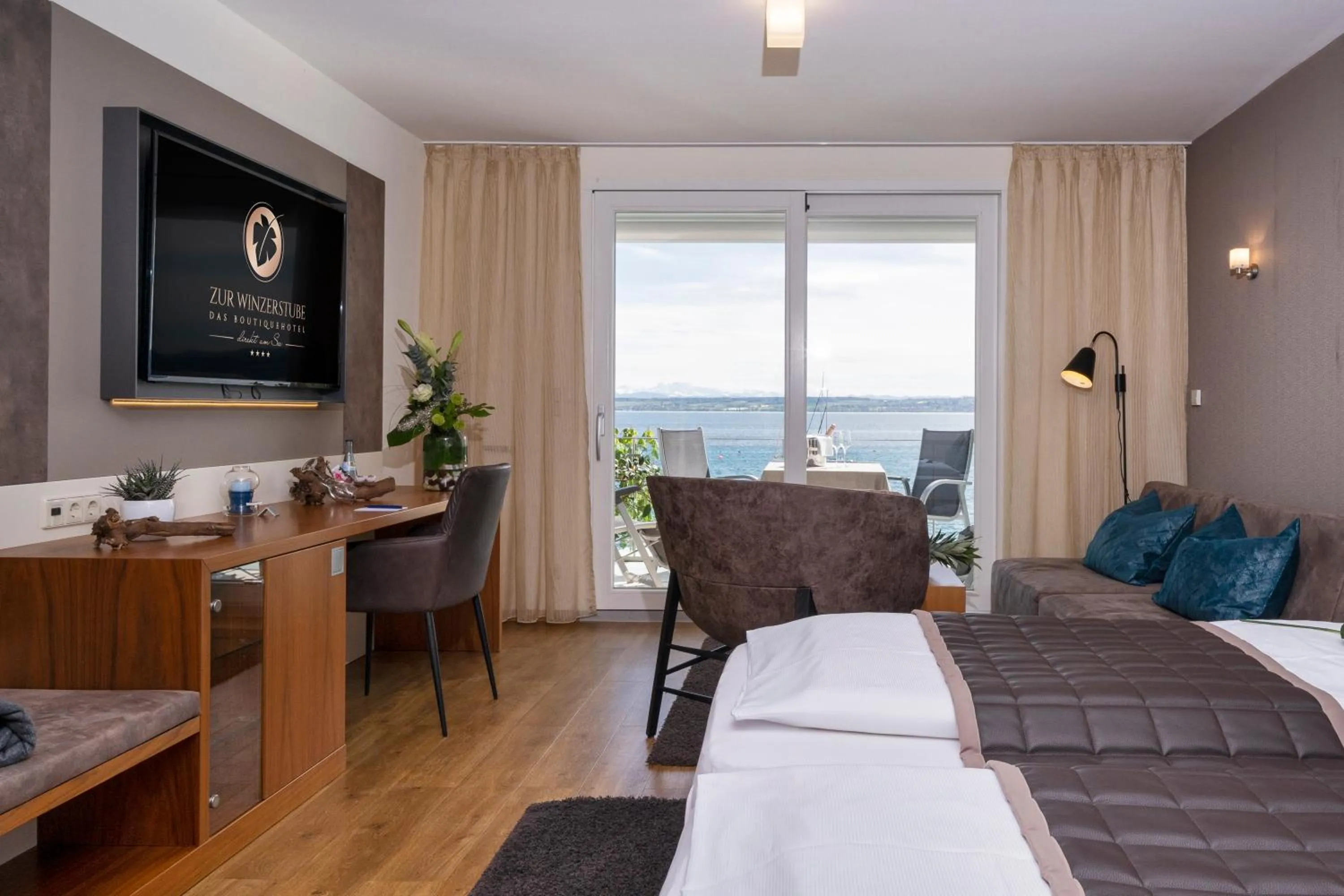 Photo of the whole room, Bed in Boutiquehotel zur Winzerstube - Adults Only