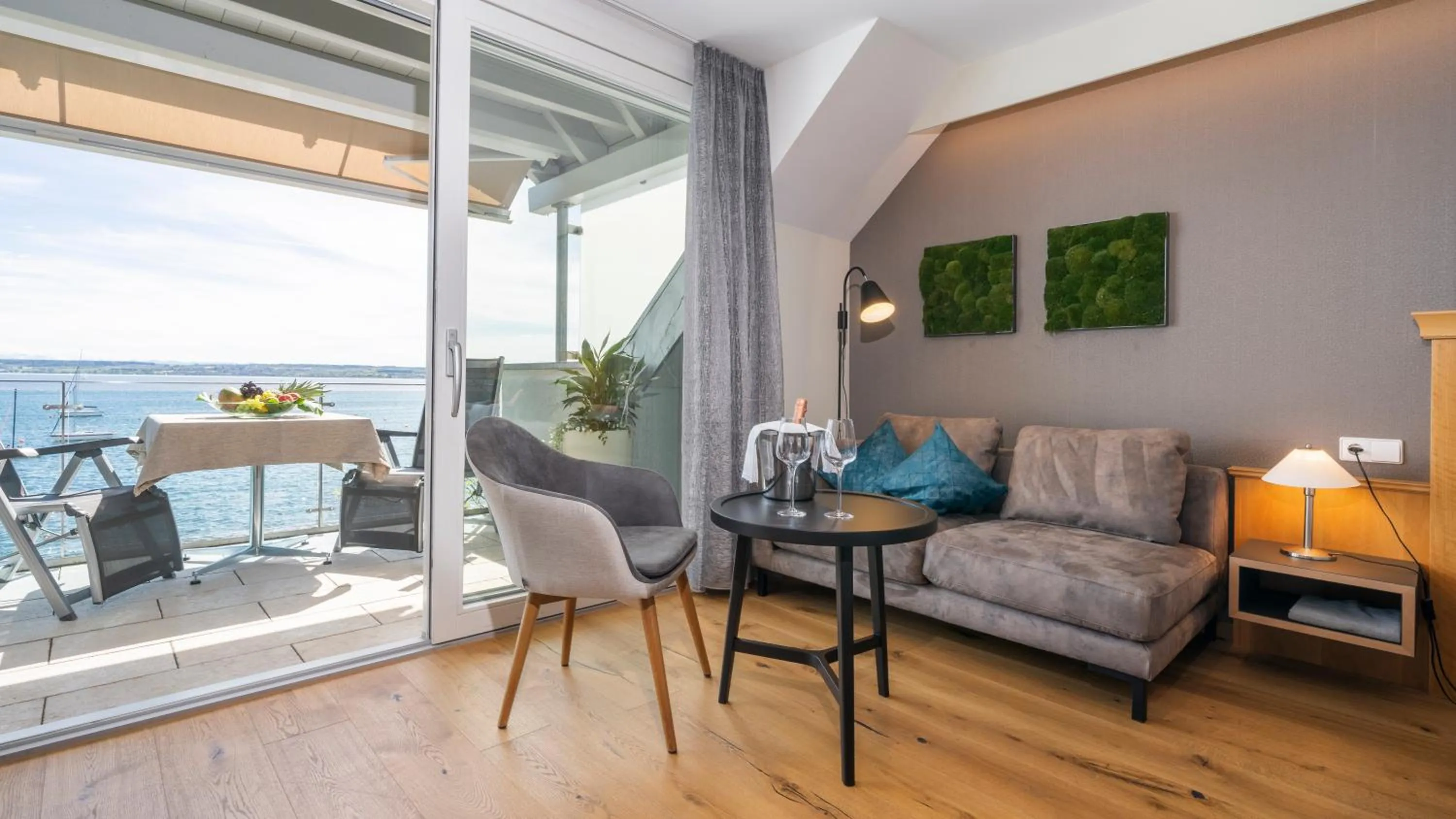 Lake view in Boutiquehotel zur Winzerstube - Adults Only