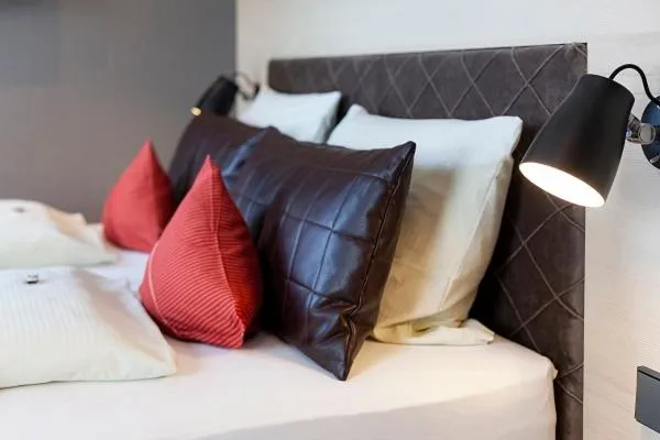 Photo of the whole room, Bed in Boutiquehotel zur Winzerstube - Adults Only