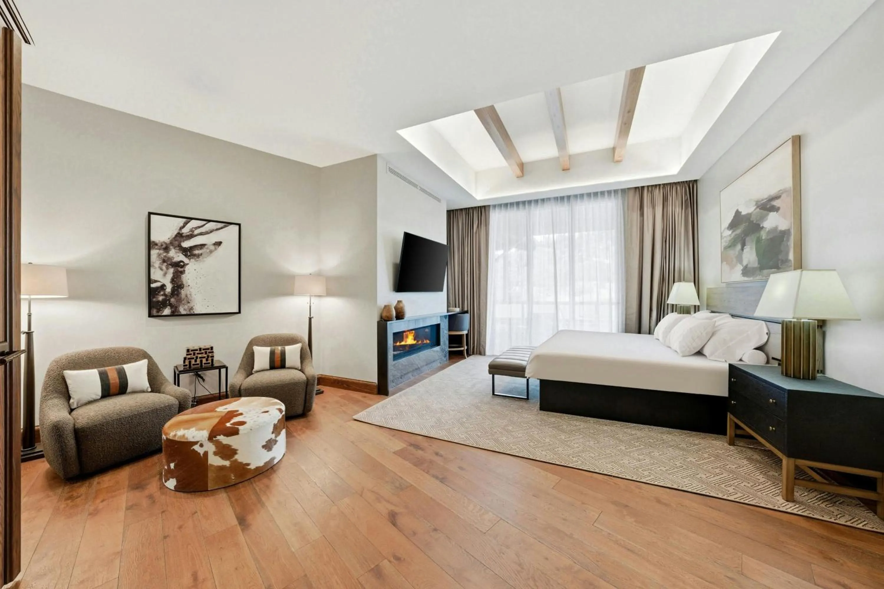 Bedroom, Bed in St. Regis Deer Valley