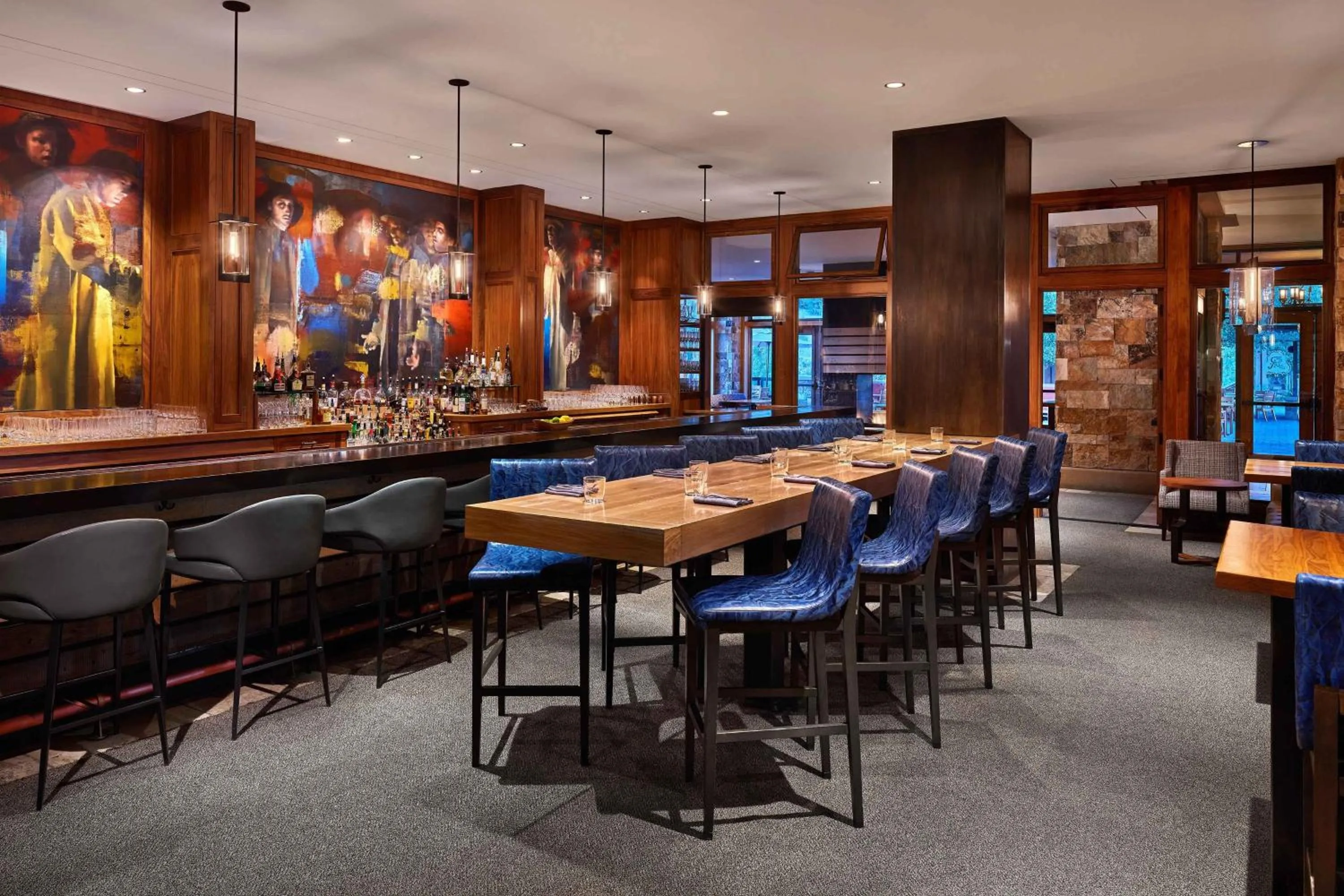 Lounge or bar in St. Regis Deer Valley