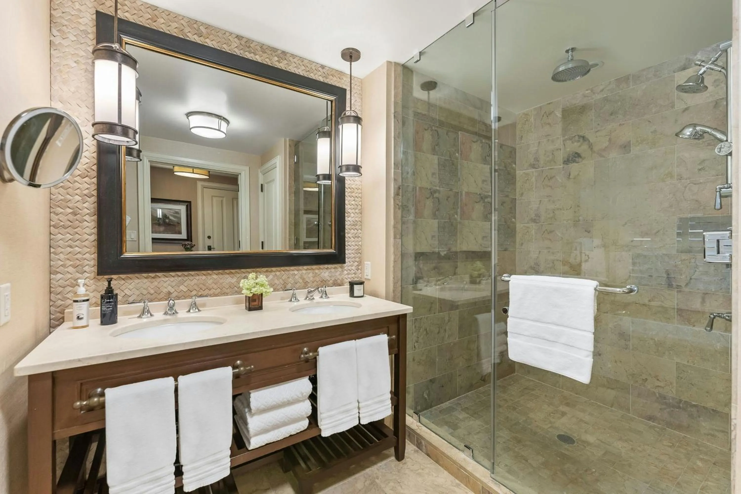 Photo of the whole room in St. Regis Deer Valley