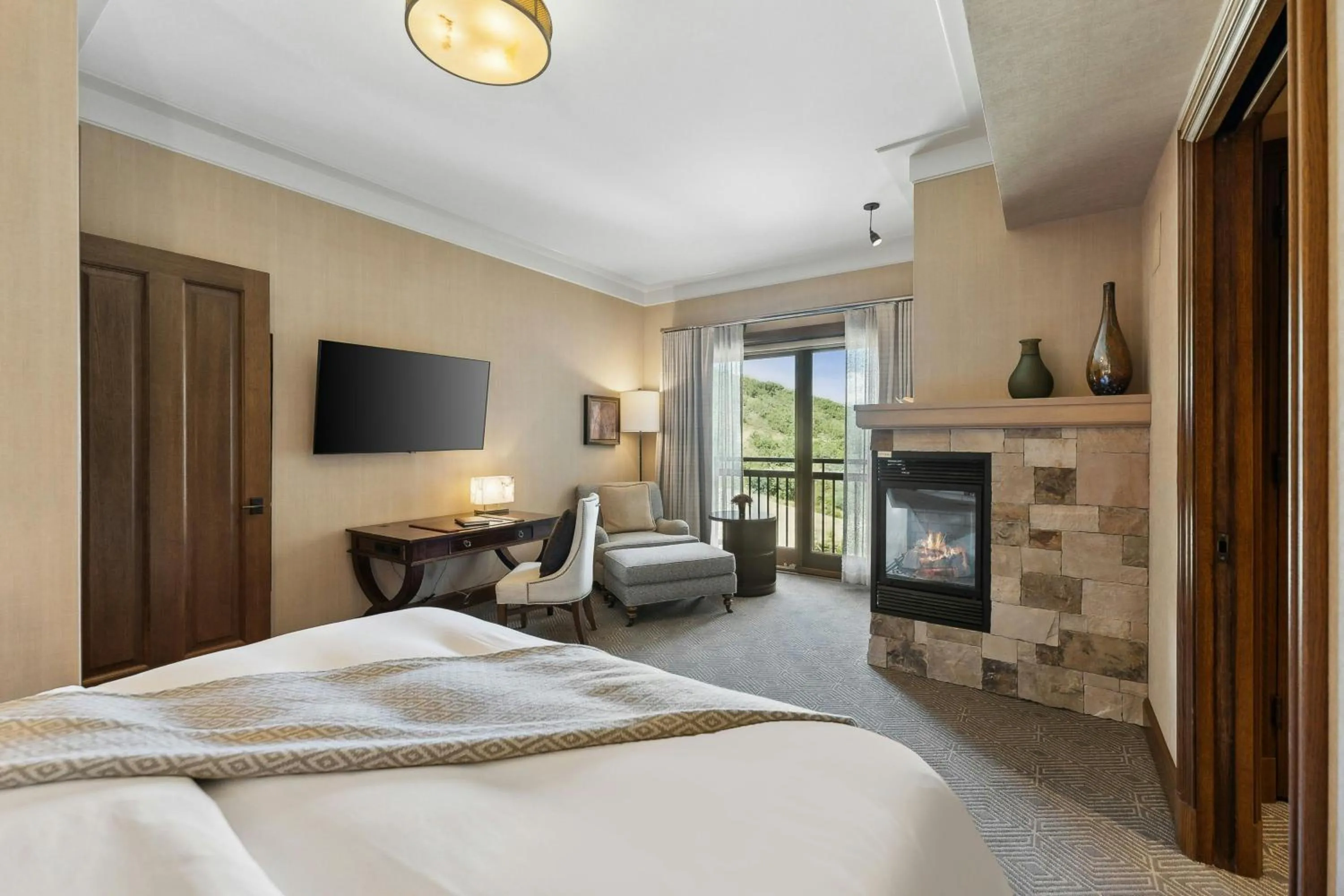 Photo of the whole room, Bed in St. Regis Deer Valley