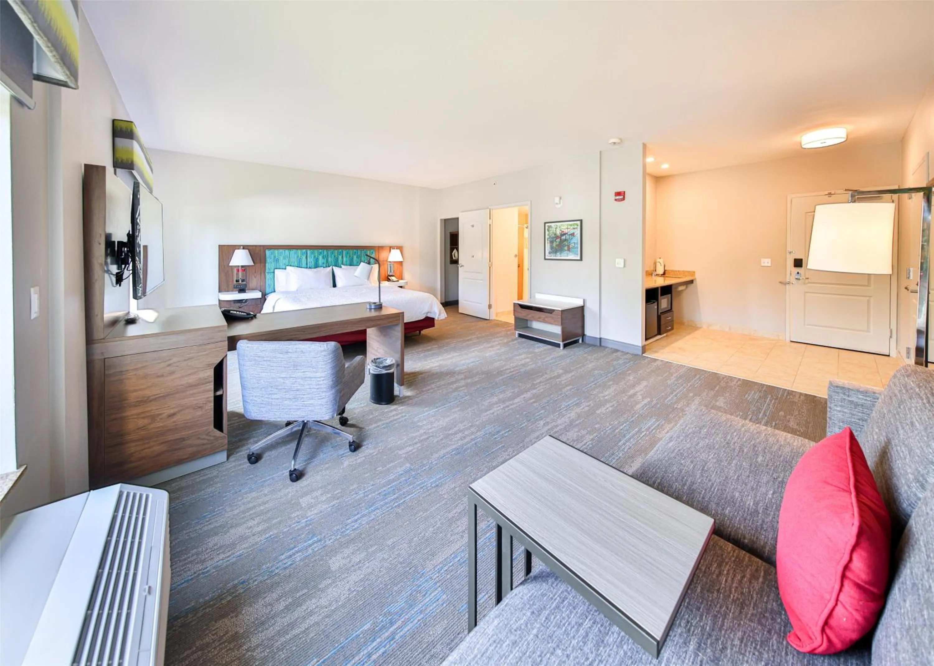 Living room in Hampton Inn & Suites by Hilton Seattle/Kent