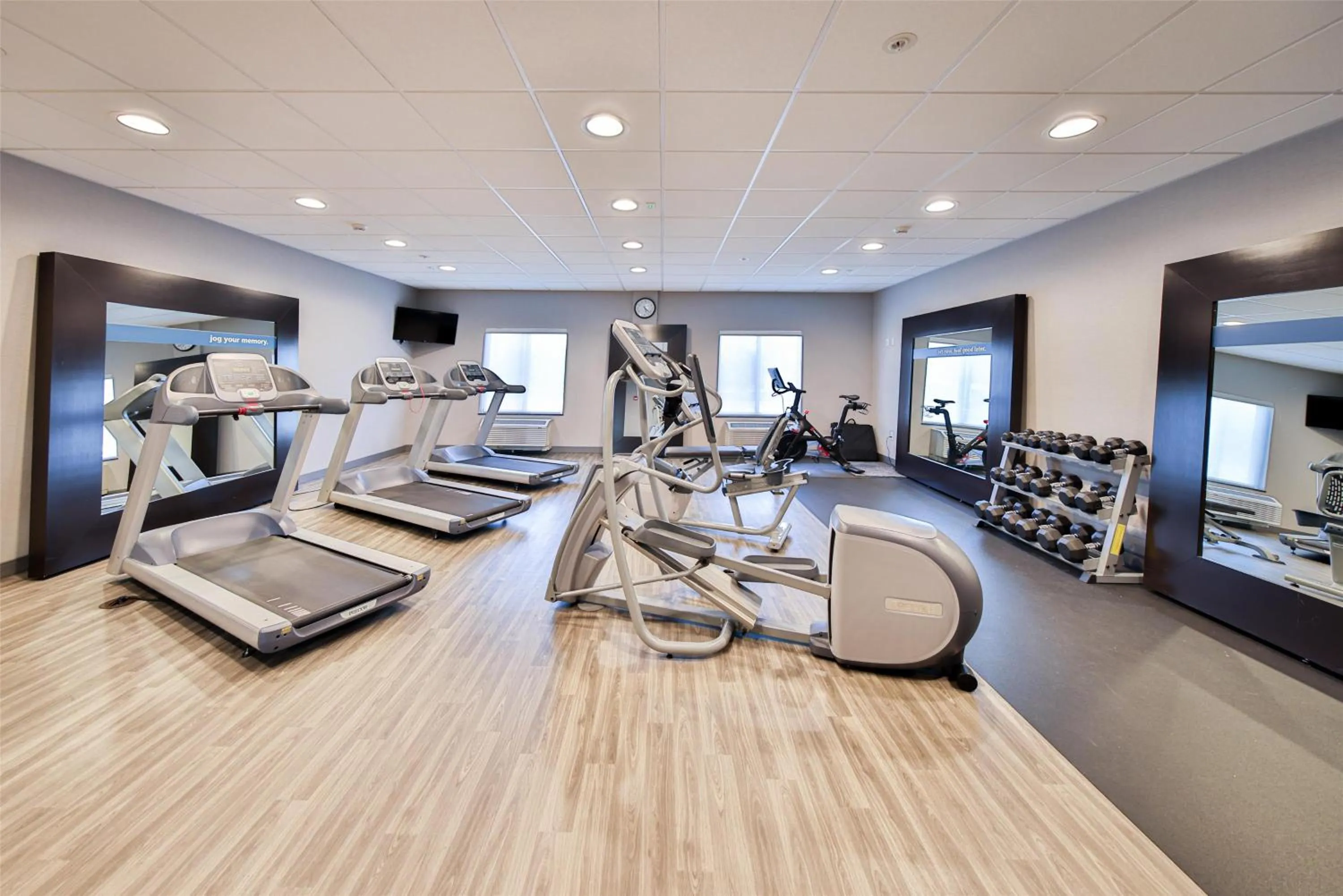 Fitness centre/facilities in Hampton Inn & Suites by Hilton Seattle/Kent