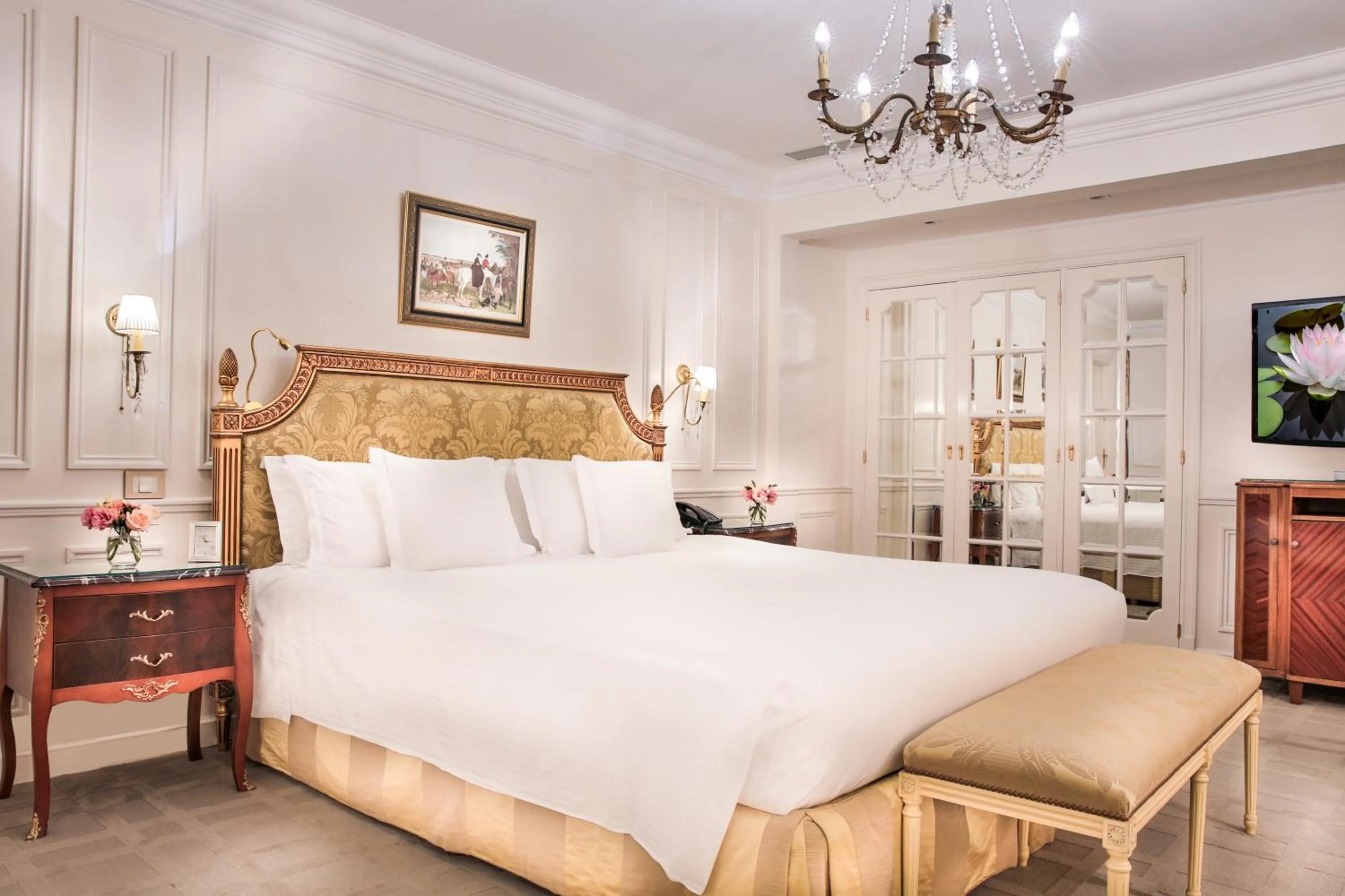 Bedroom, Bed in Alvear Palace Hotel - Leading Hotels of the World