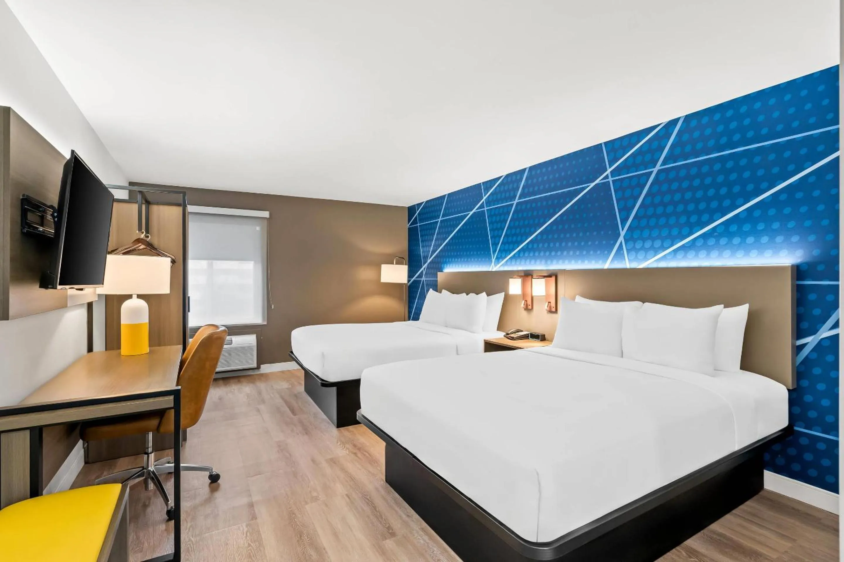 Bedroom, Bed in Comfort Inn & Suites Salt Lake City I-80 I-15 Downtown