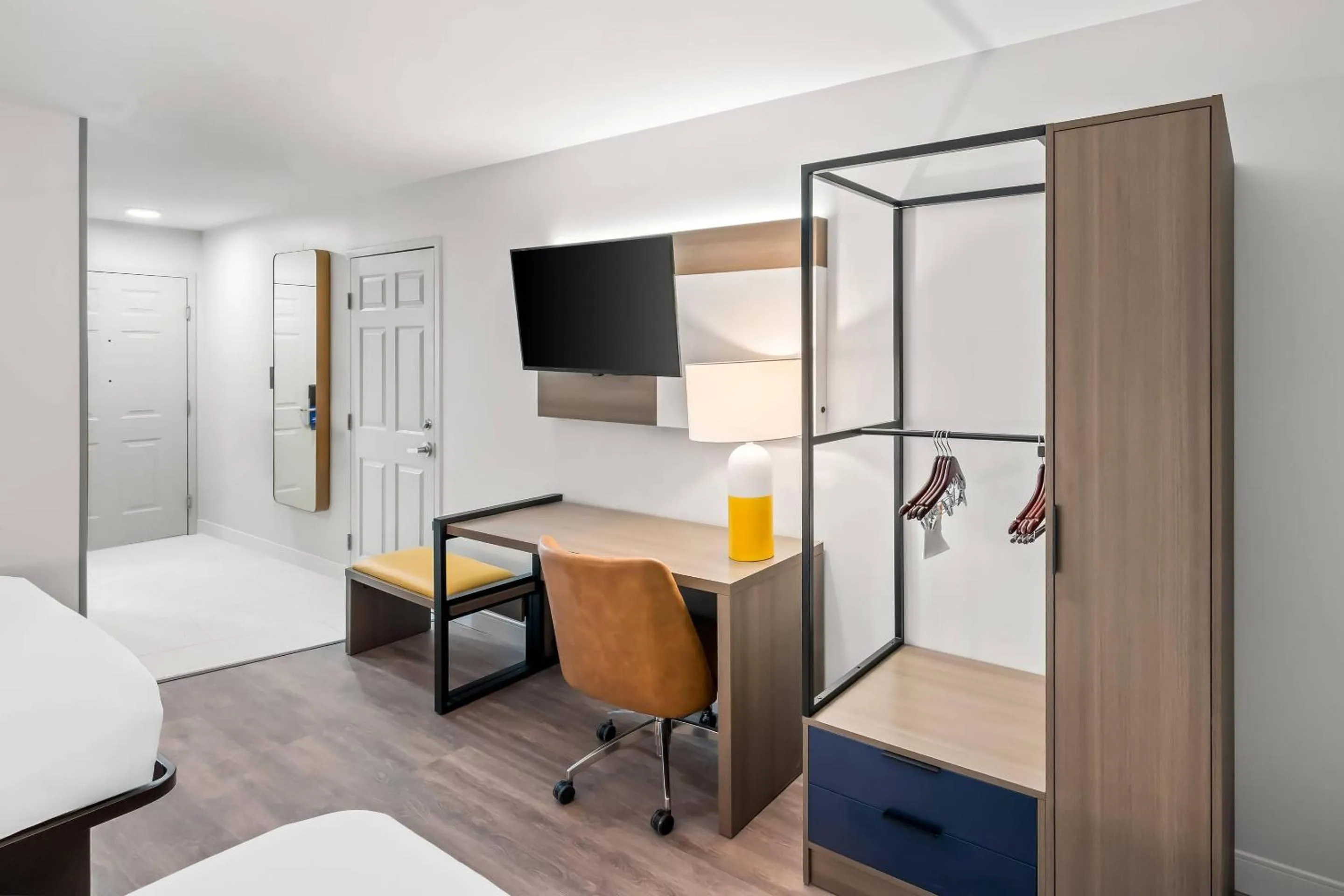 Bedroom, Bed in Comfort Inn & Suites Salt Lake City I-80 I-15 Downtown