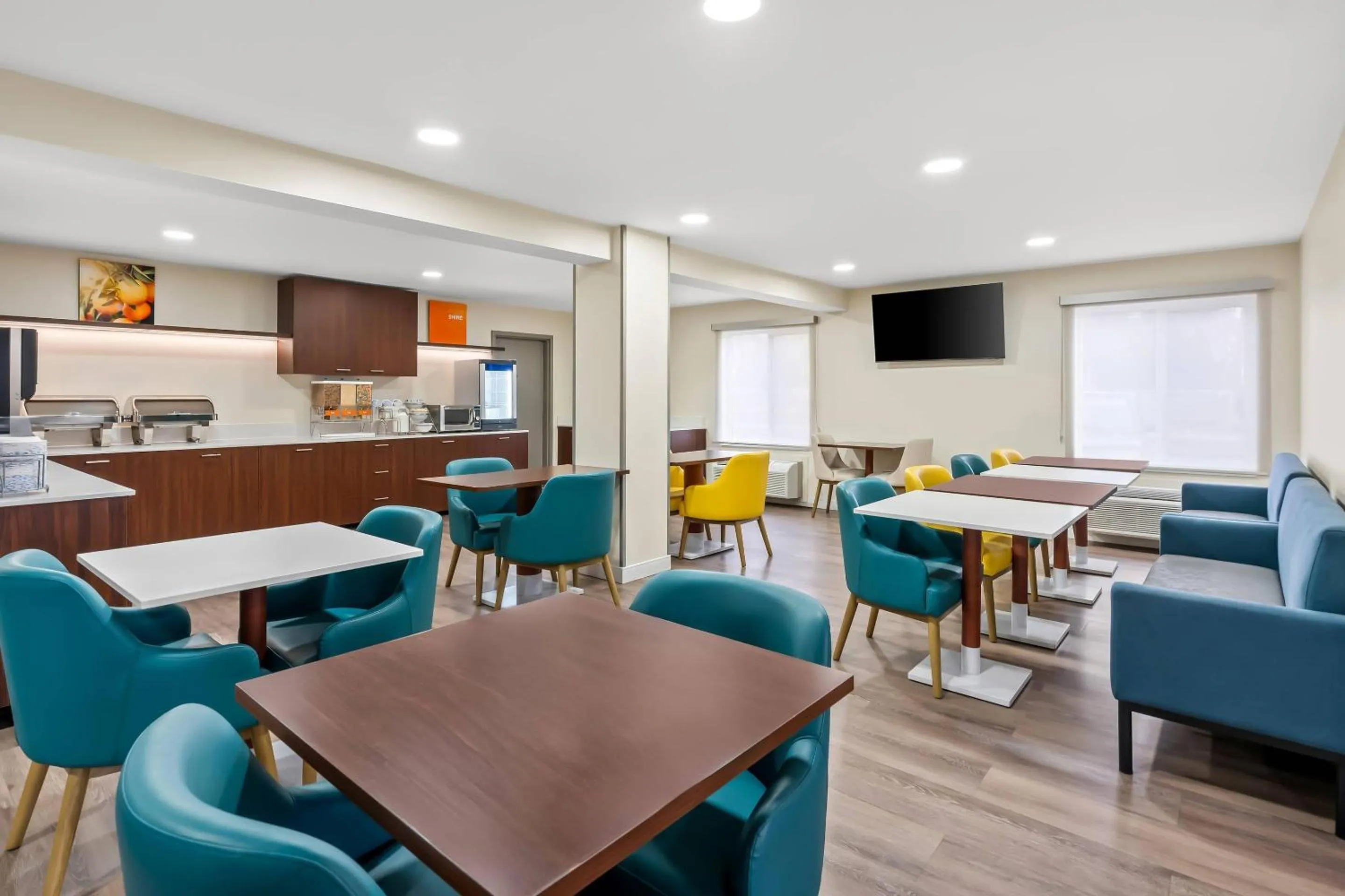 Breakfast in Comfort Inn & Suites Salt Lake City I-80 I-15 Downtown