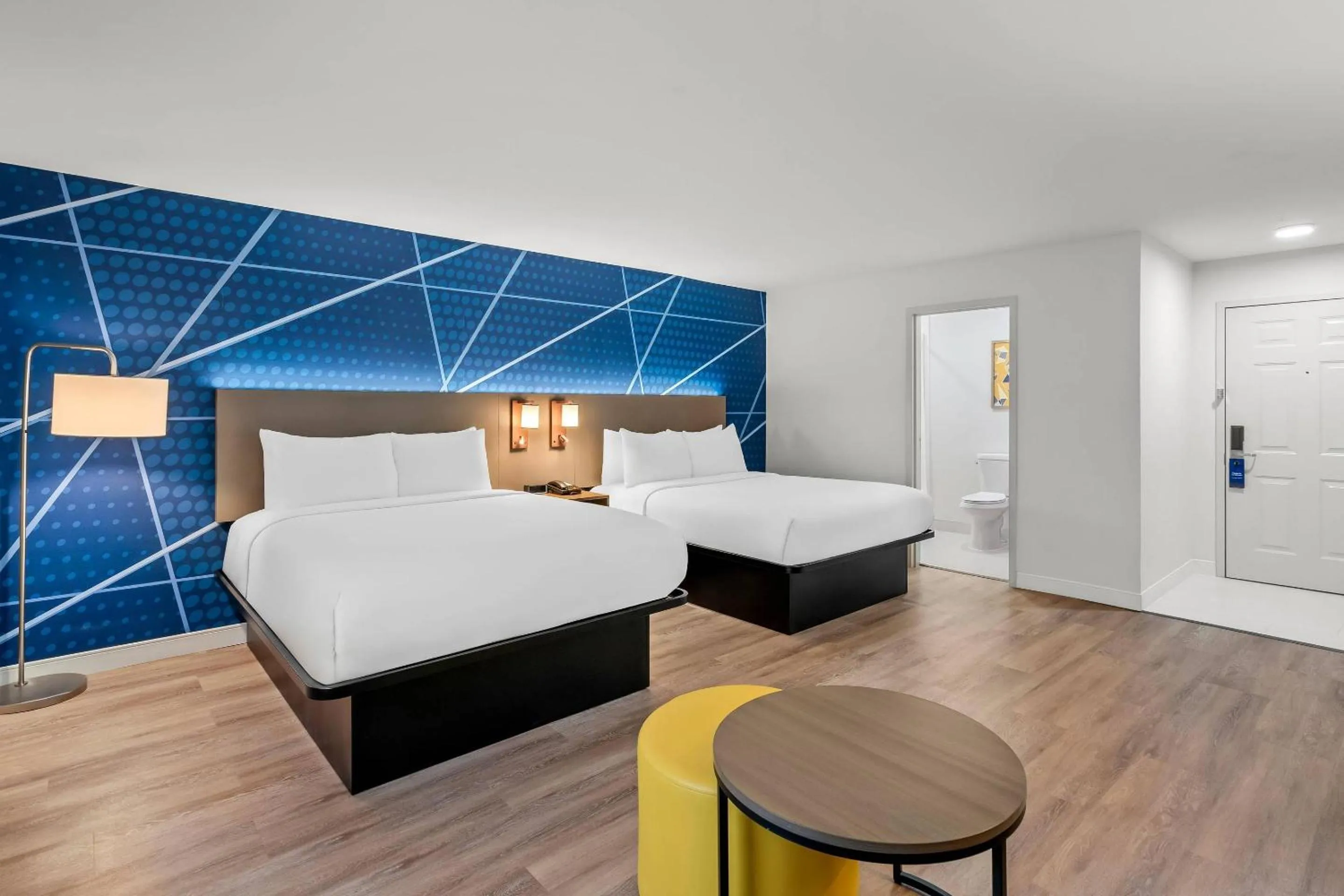 Bedroom, Bed in Comfort Inn & Suites Salt Lake City I-80 I-15 Downtown