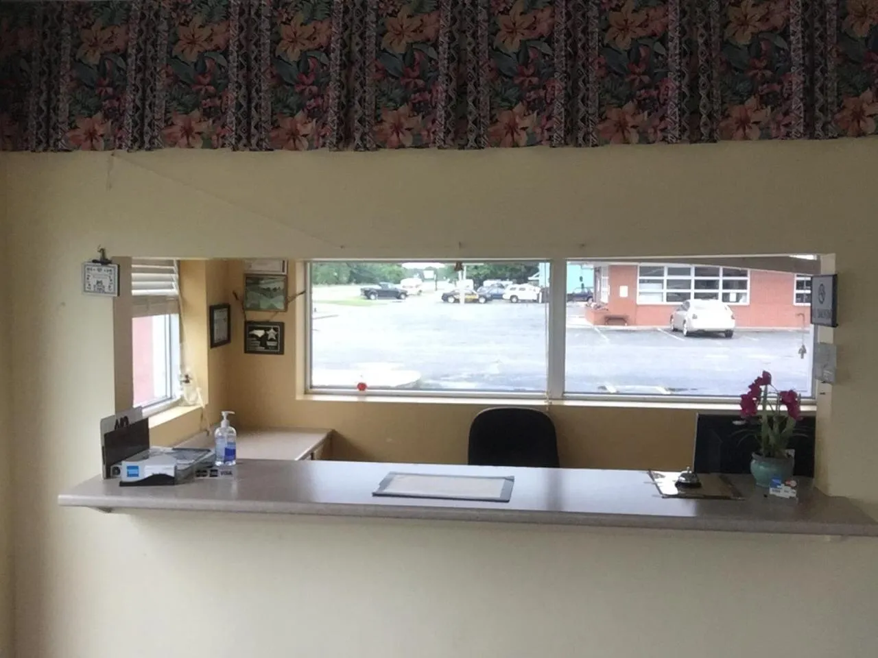 Lobby or reception in Ross Motel