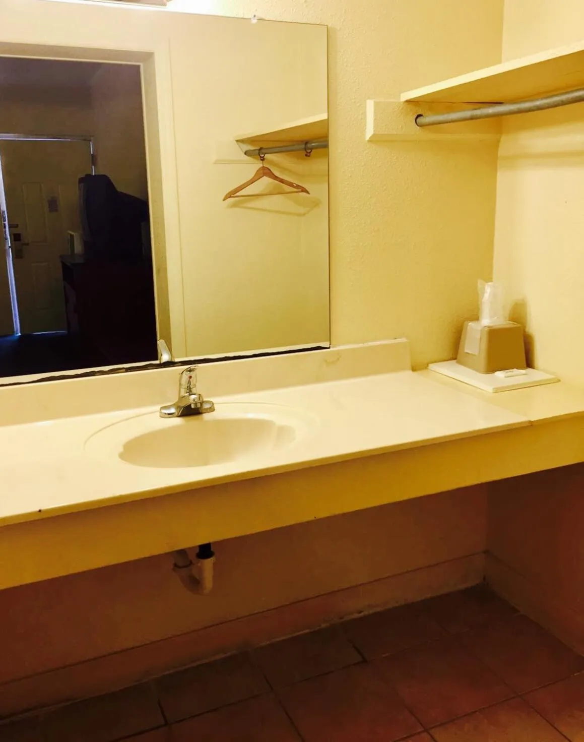 Bathroom in Ross Motel