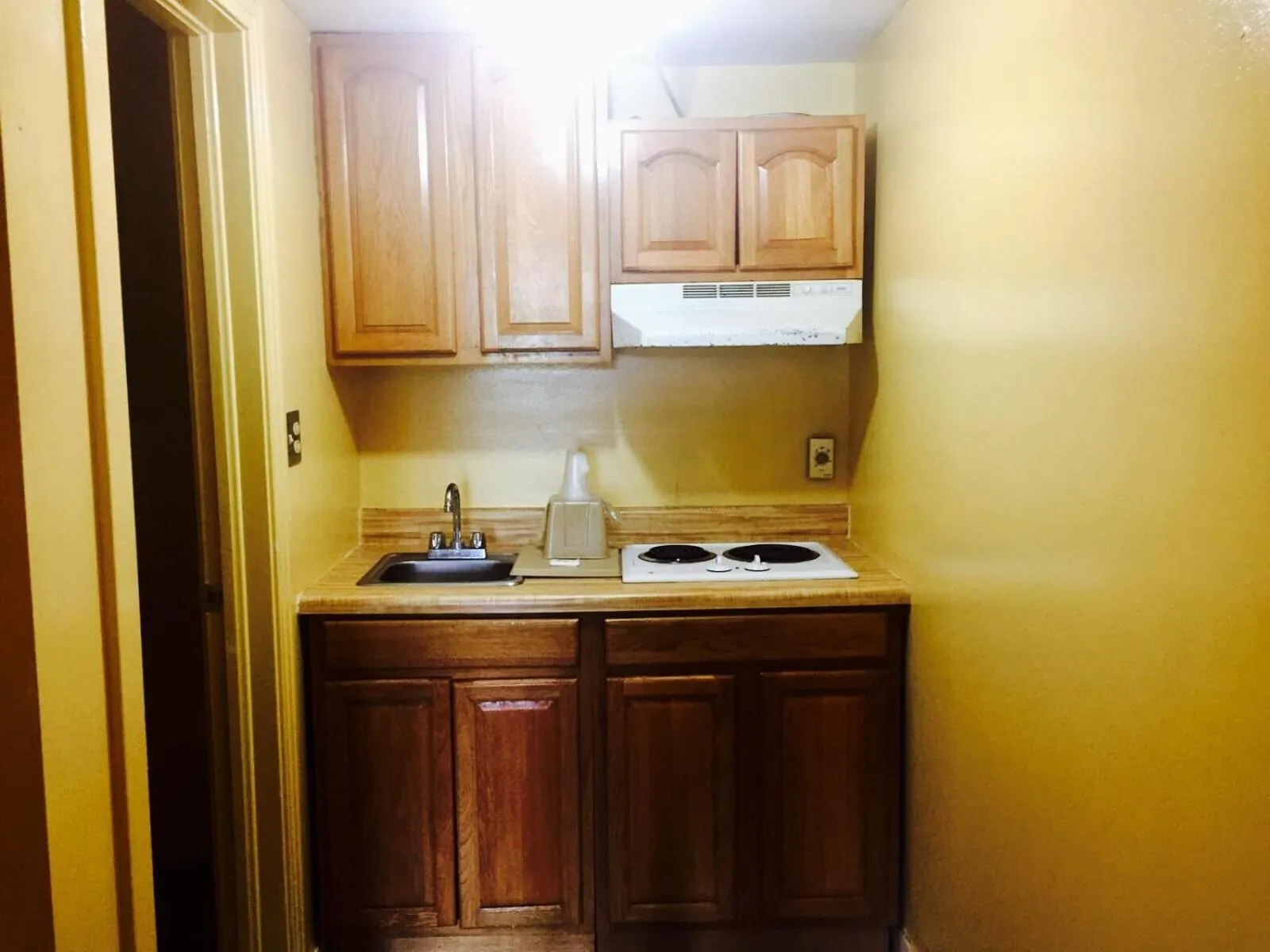 Kitchen or kitchenette in Ross Motel