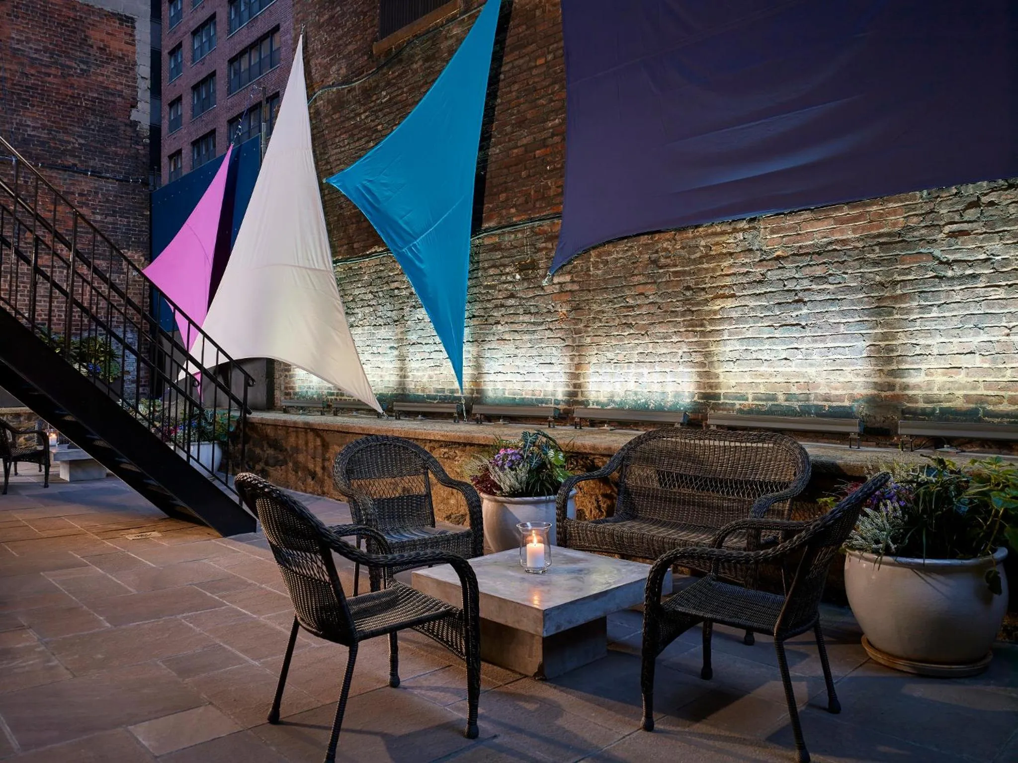 Area and facilities in Seton Hotel