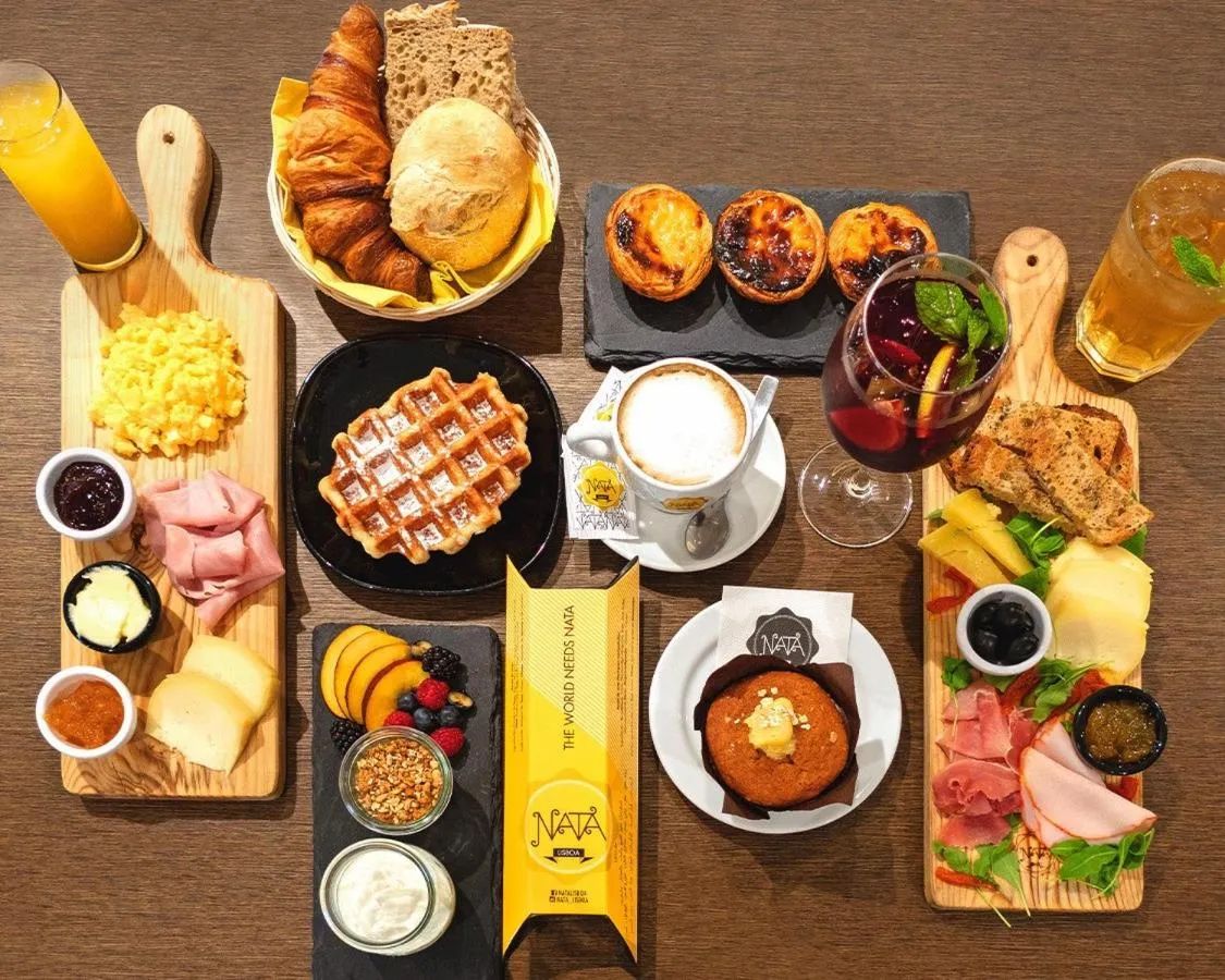 Restaurant/places to eat in By the Sea - Nazaré