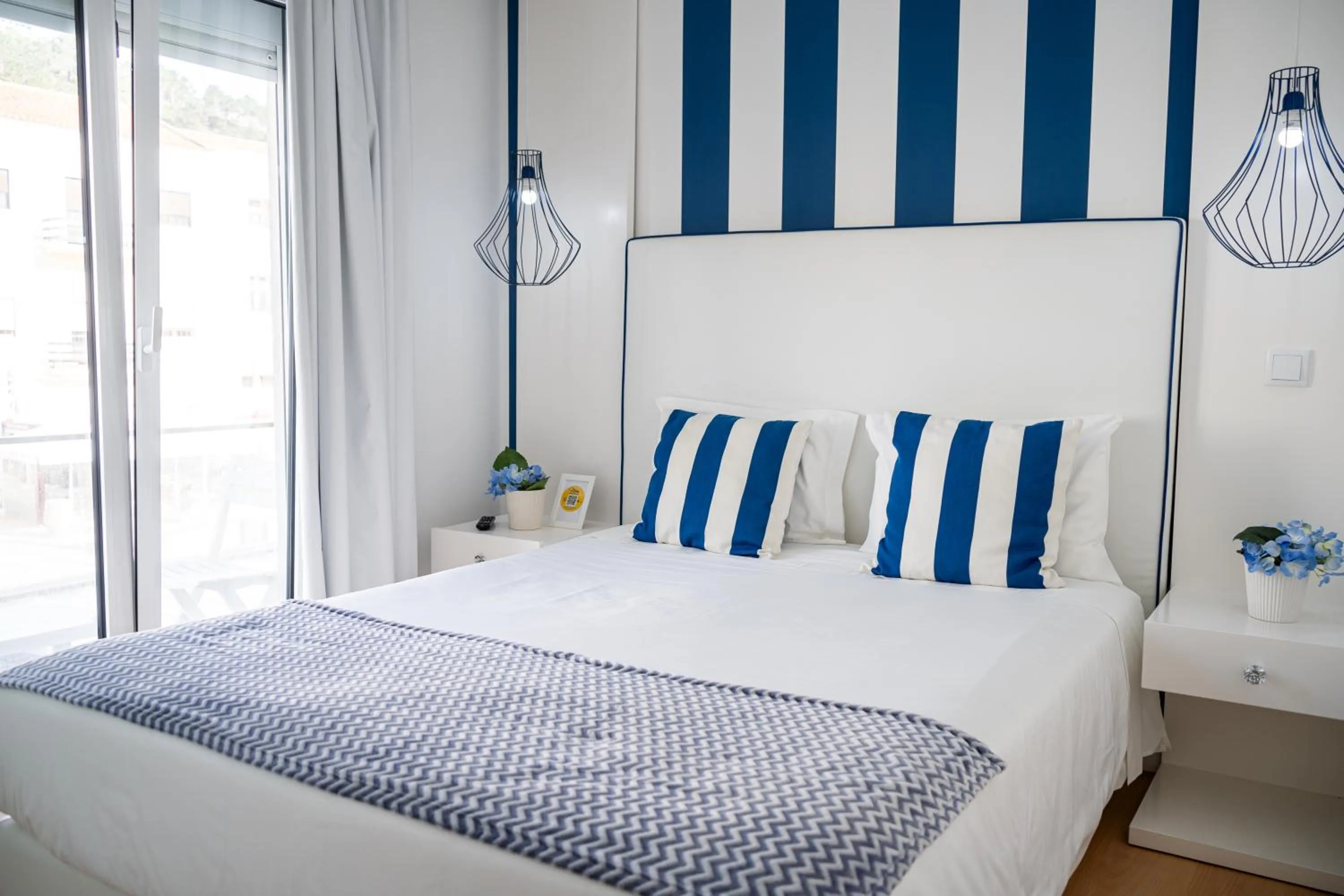Bed in By the Sea - Nazaré
