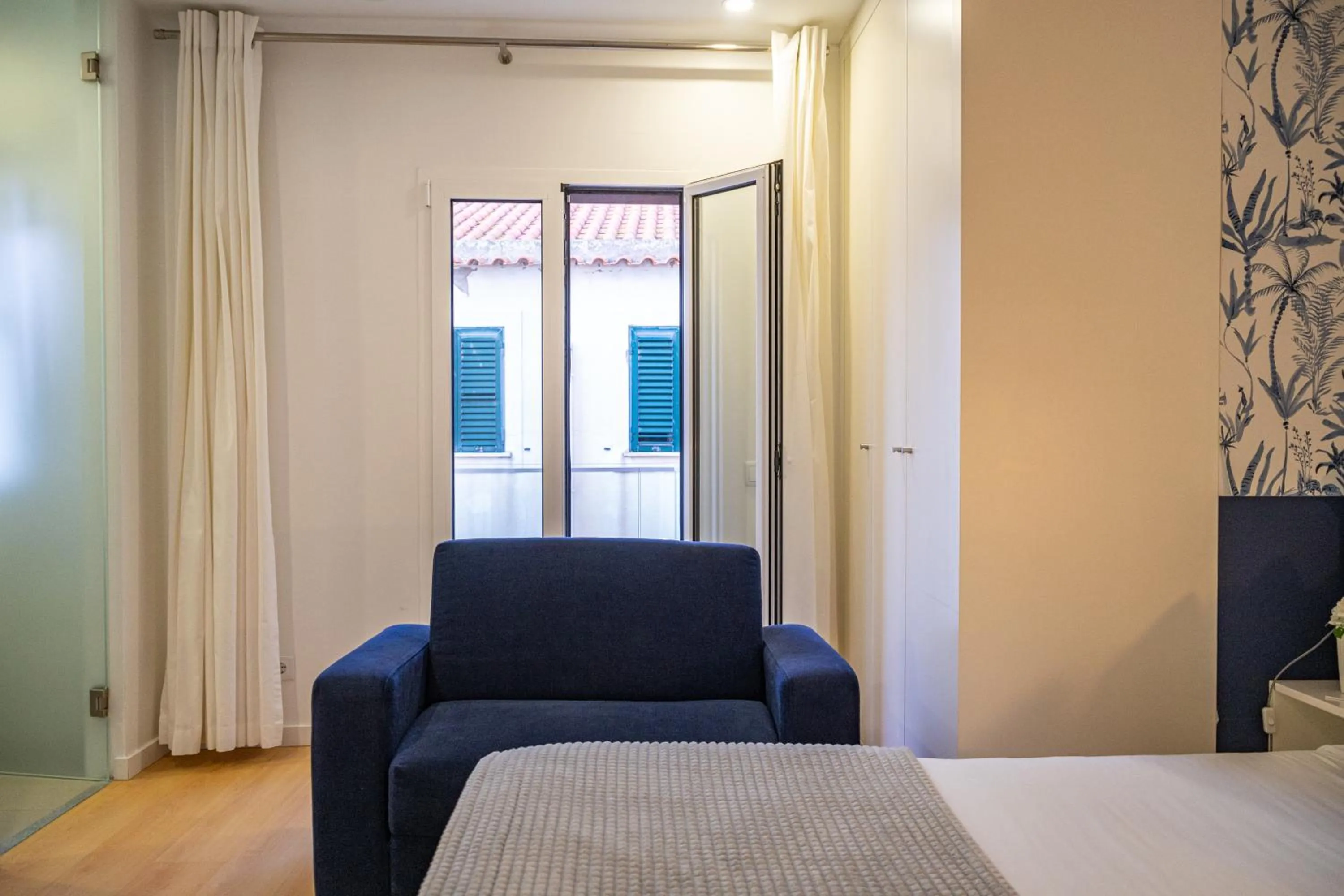 Bed in By the Sea - Nazaré