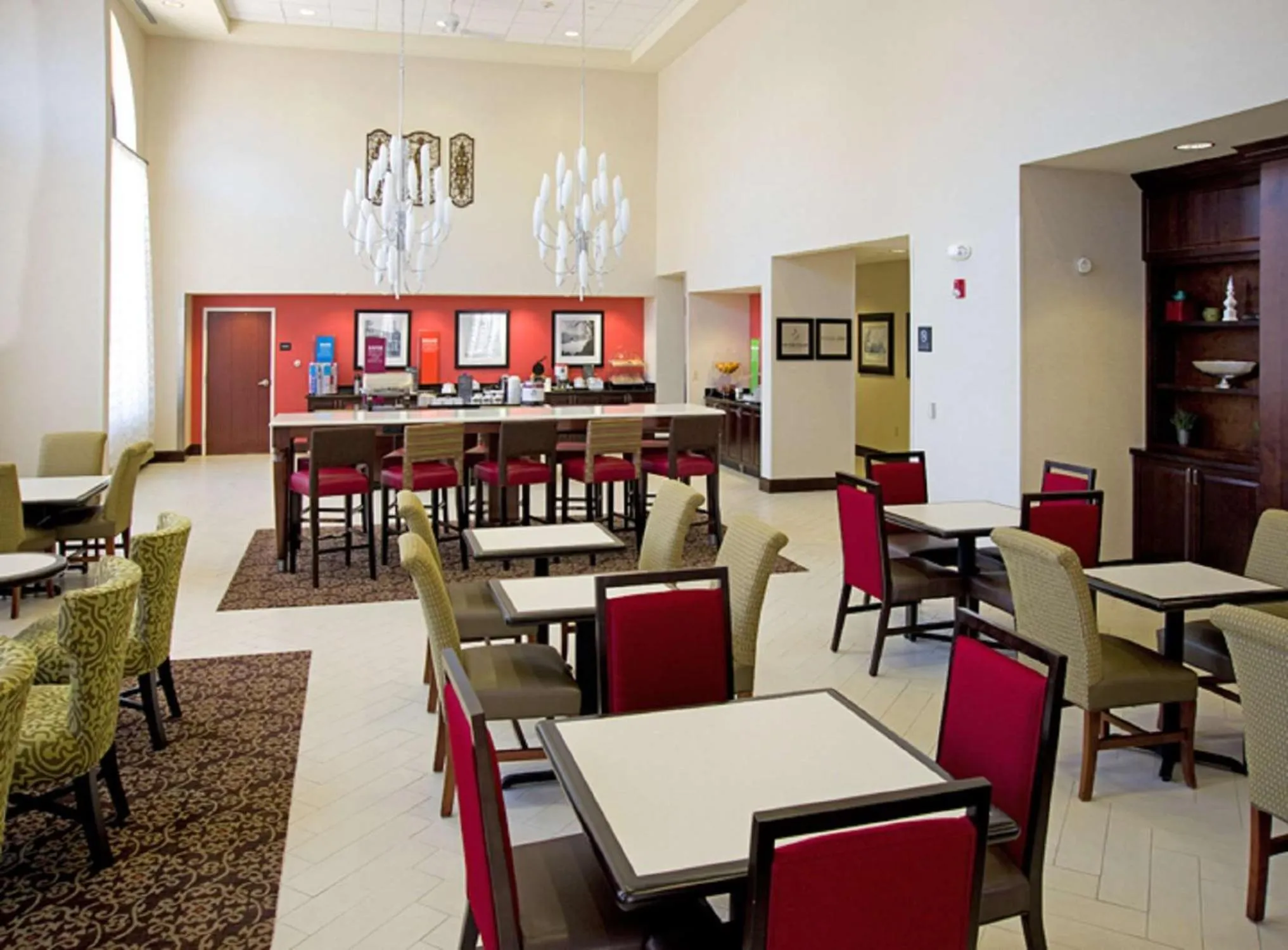 Restaurant/places to eat in Hampton Inn Schenectady Downtown