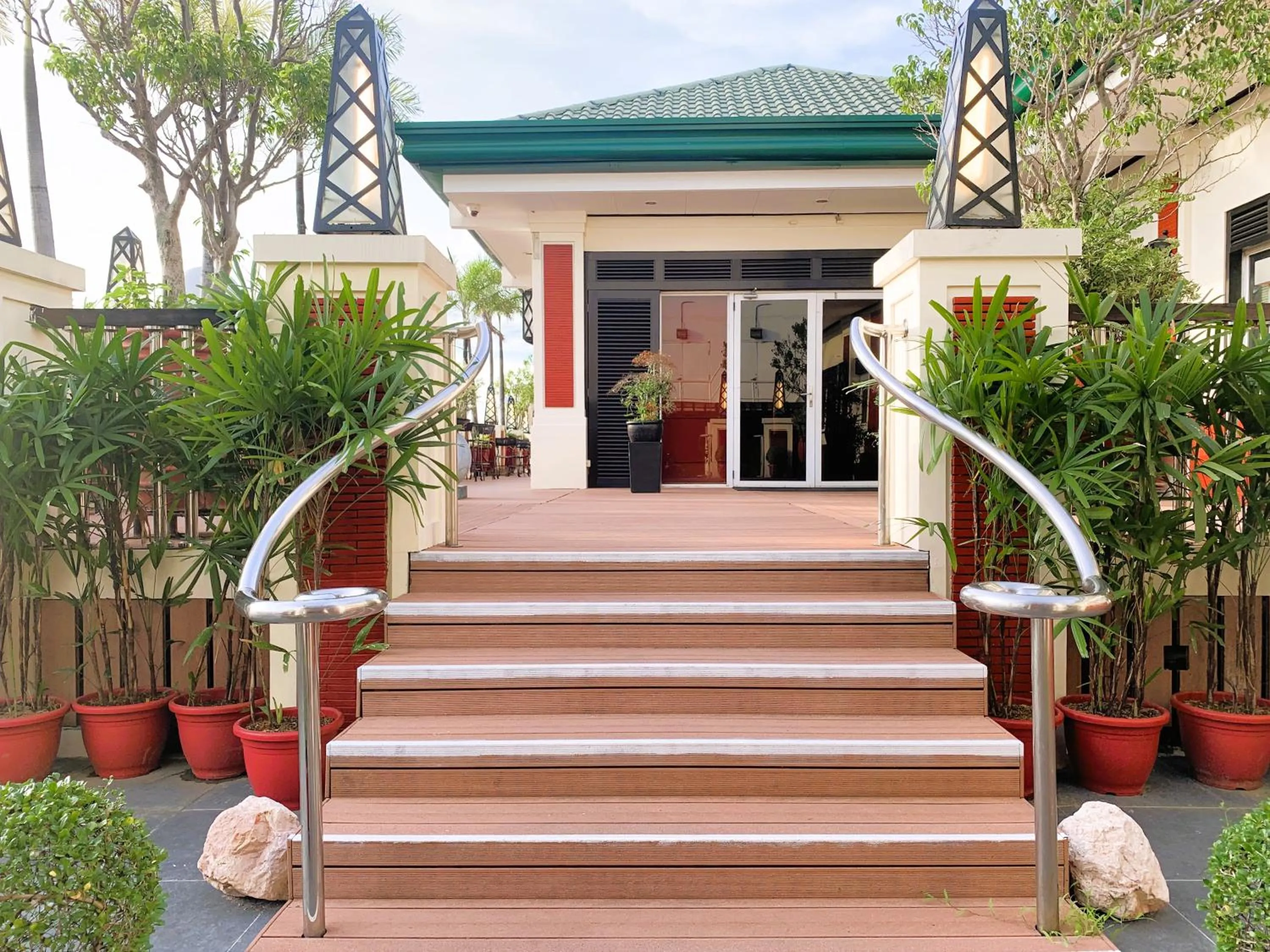 Restaurant/places to eat in Hotel Benilde Maison De La Salle