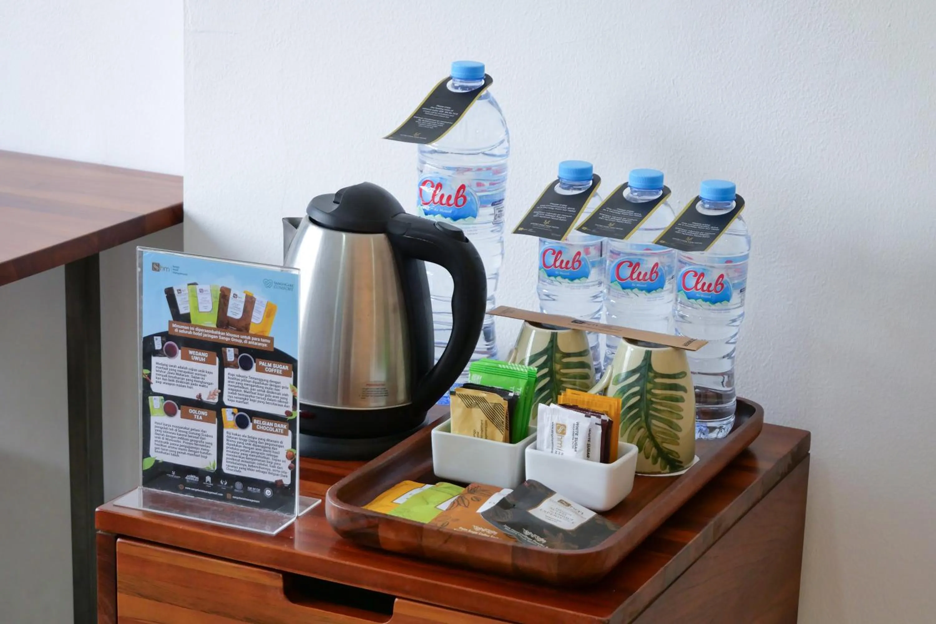Coffee/tea facilities in Metro Park View Hotel Kota Lama Semarang